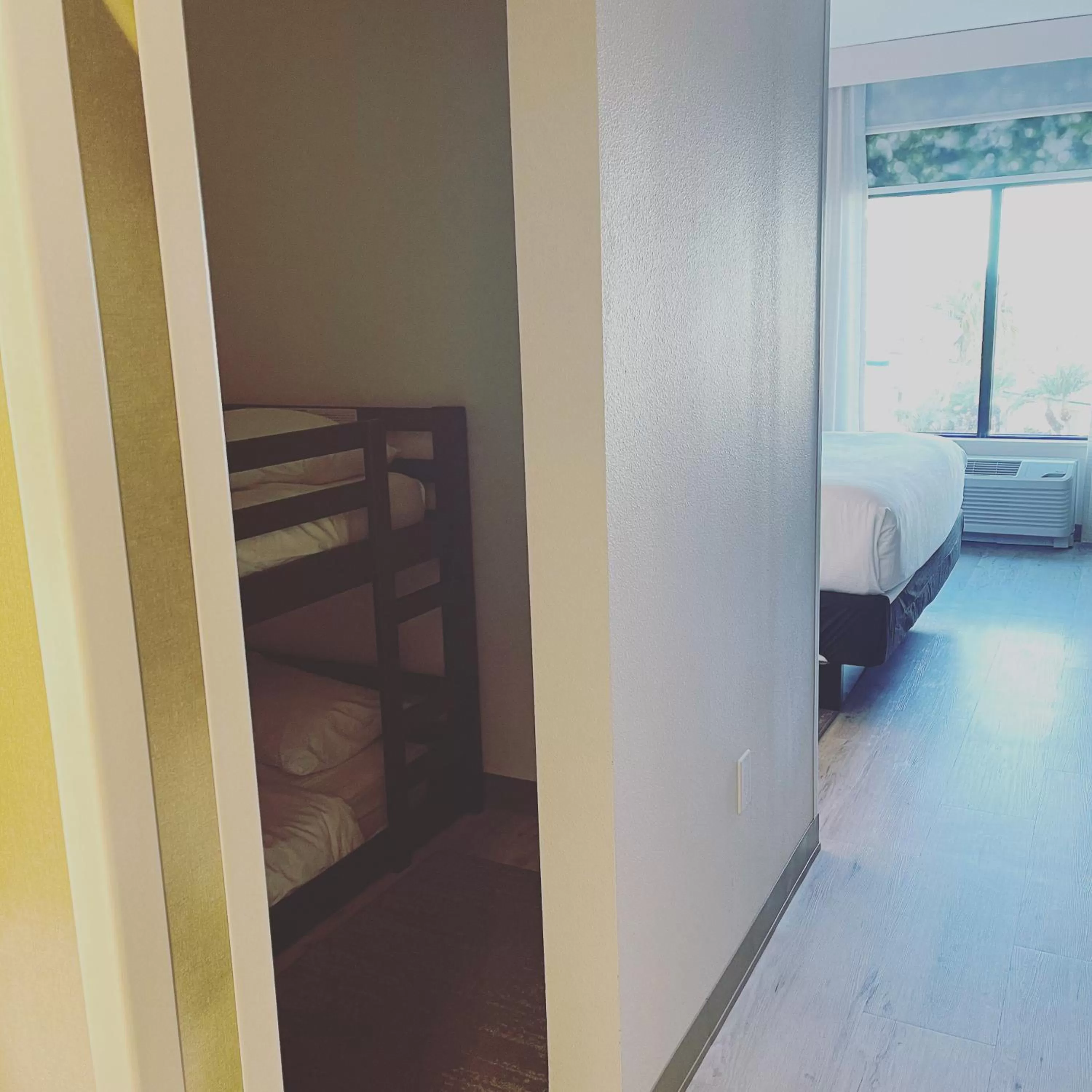 Bedroom, Bed in Wyndham Garden Orlando Universal / I Drive