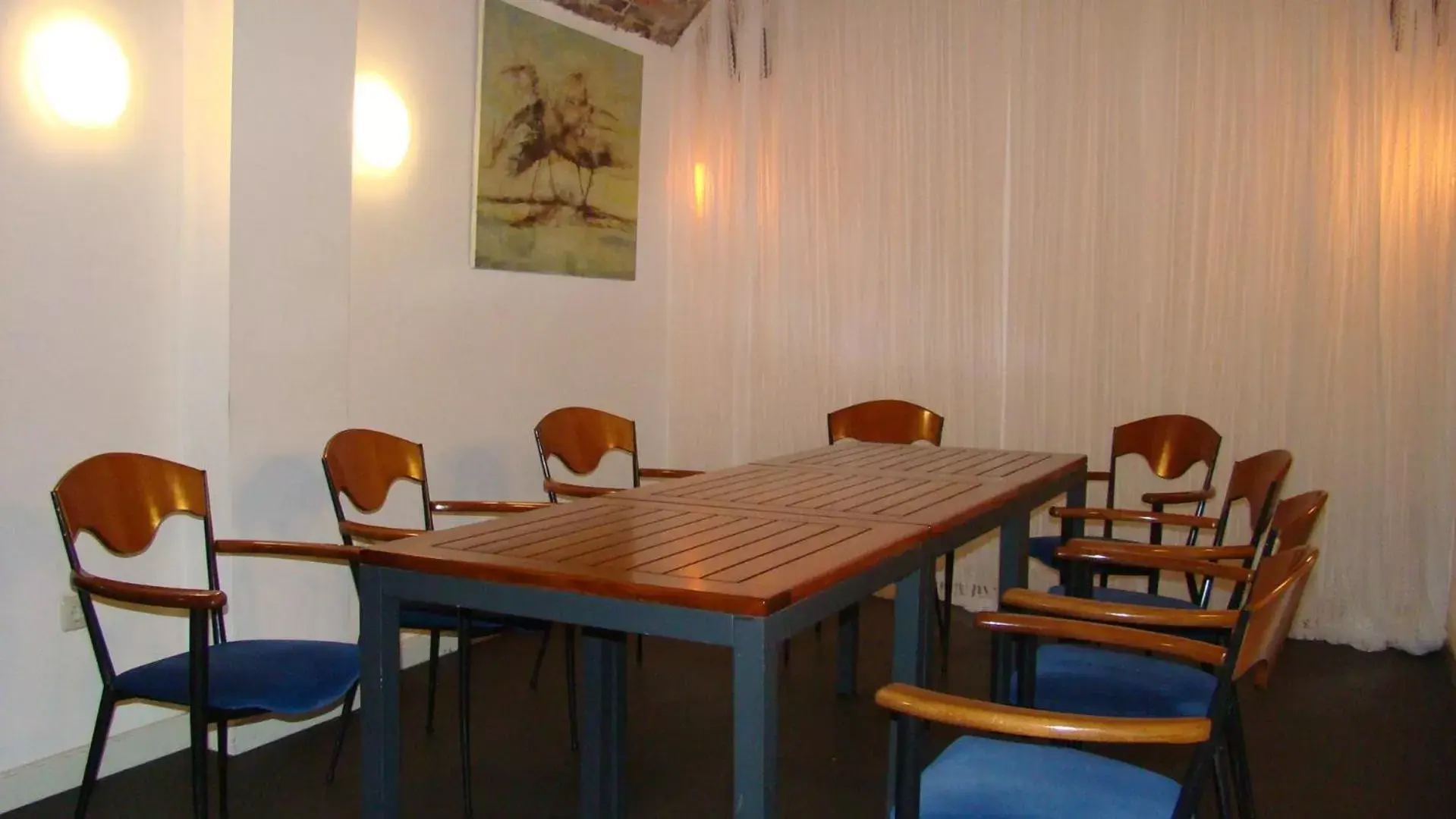 Meeting/conference room, Restaurant/Places to Eat in Hotel & Brasserie de Zwaan Venray