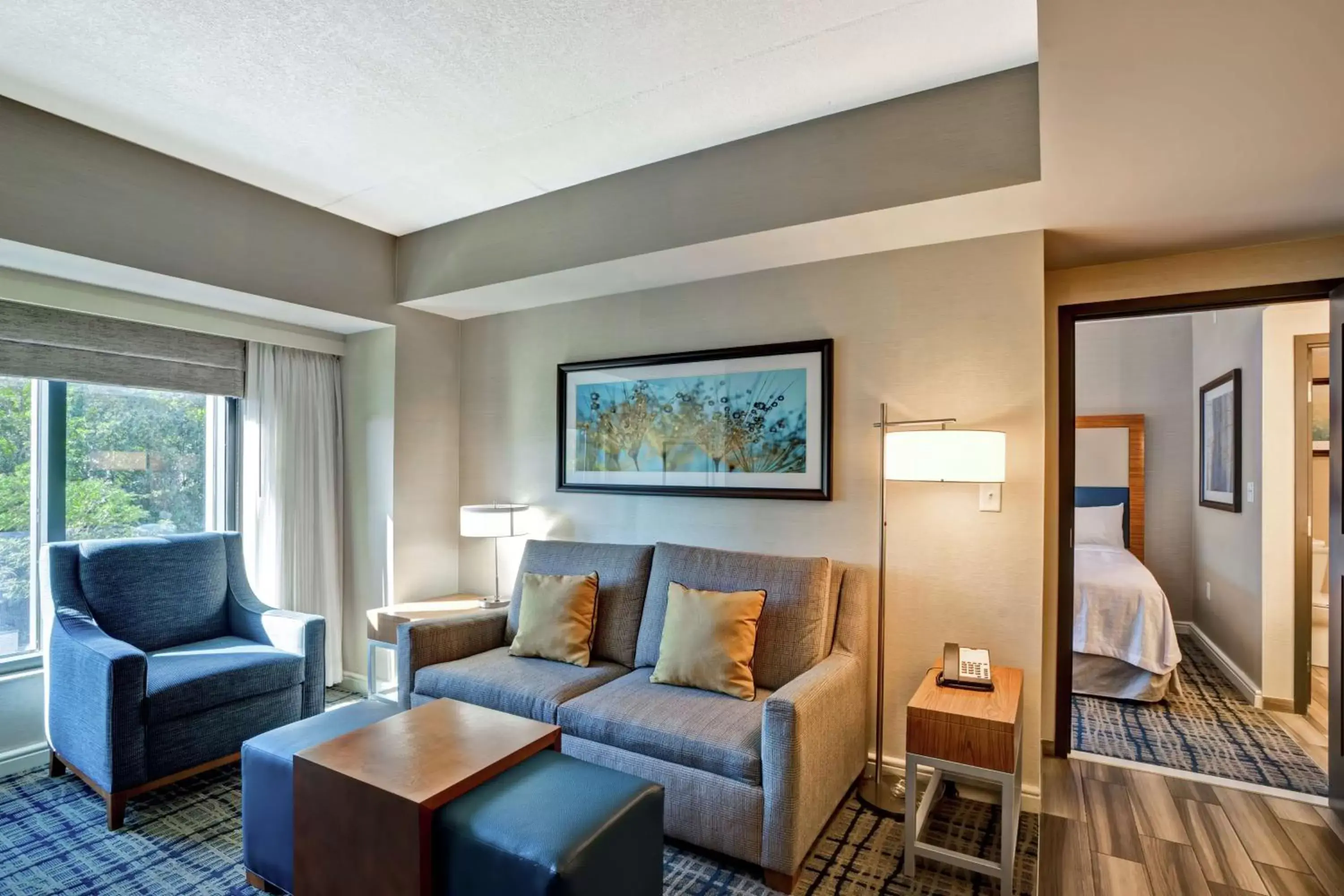 Living room, Seating Area in Homewood Suites by Hilton Boston Brookline-Longwood Medical