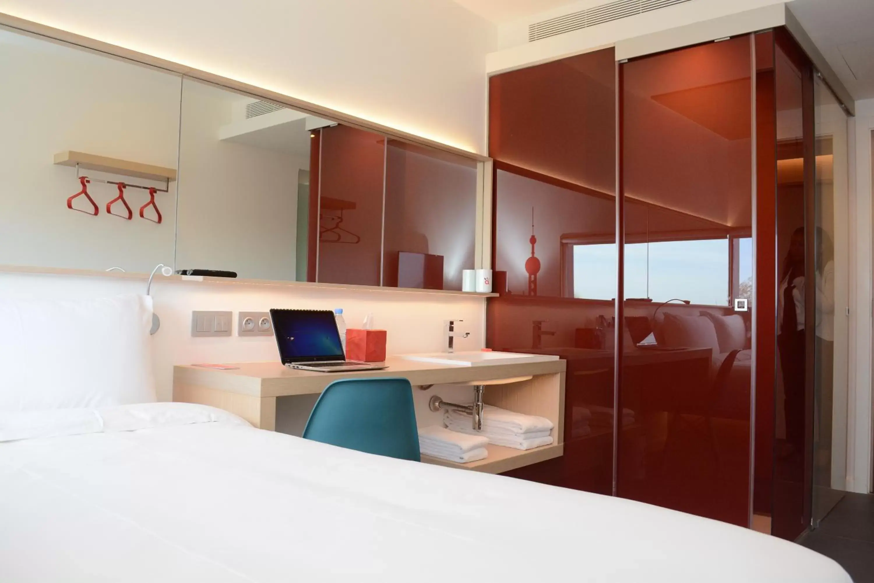 Photo of the whole room, Bed in Yaas Hotel Dakar Almadies Photo of the whole room, Bed in Yaas Hotel Dakar Almadies