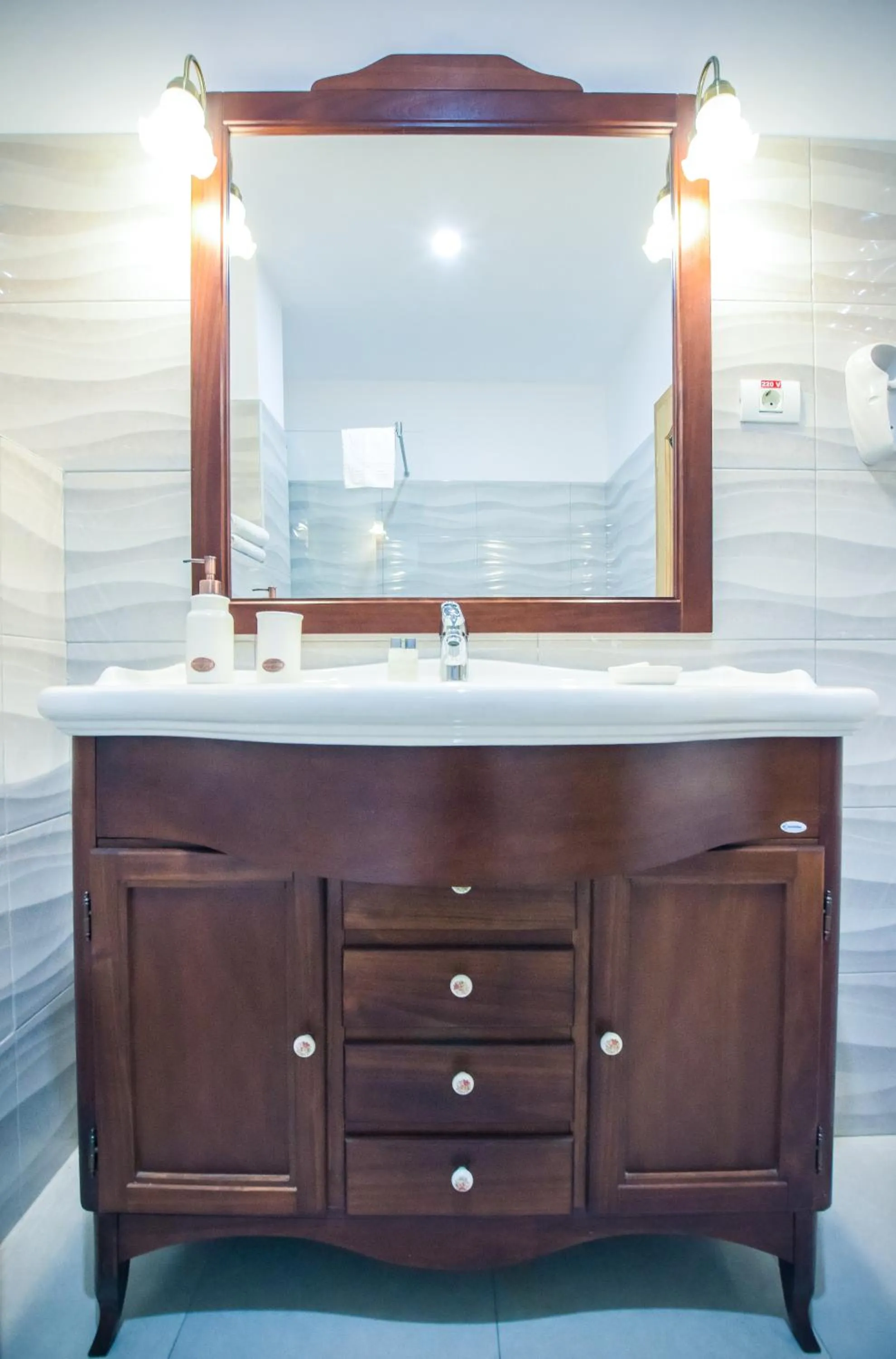Bathroom in Safrano Palace