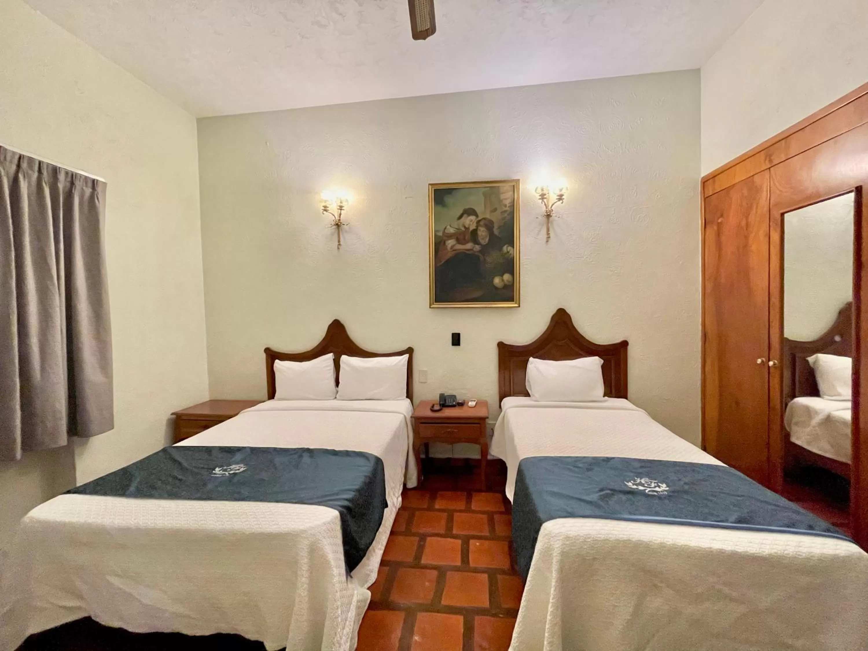 Photo of the whole room, Bed in Hotel Frances