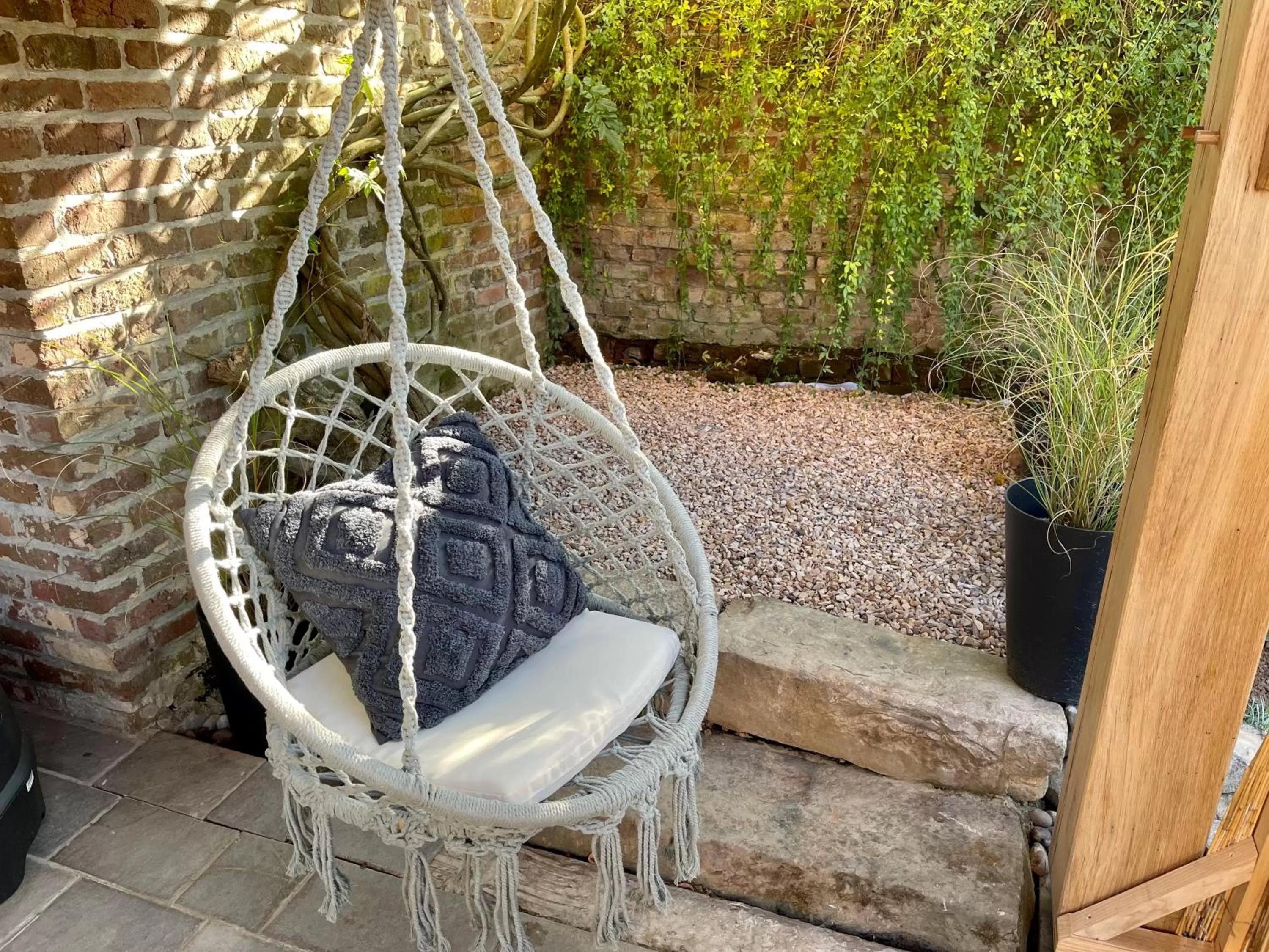 Patio in La Mésangeraie Gîte Chambres d'hôtes