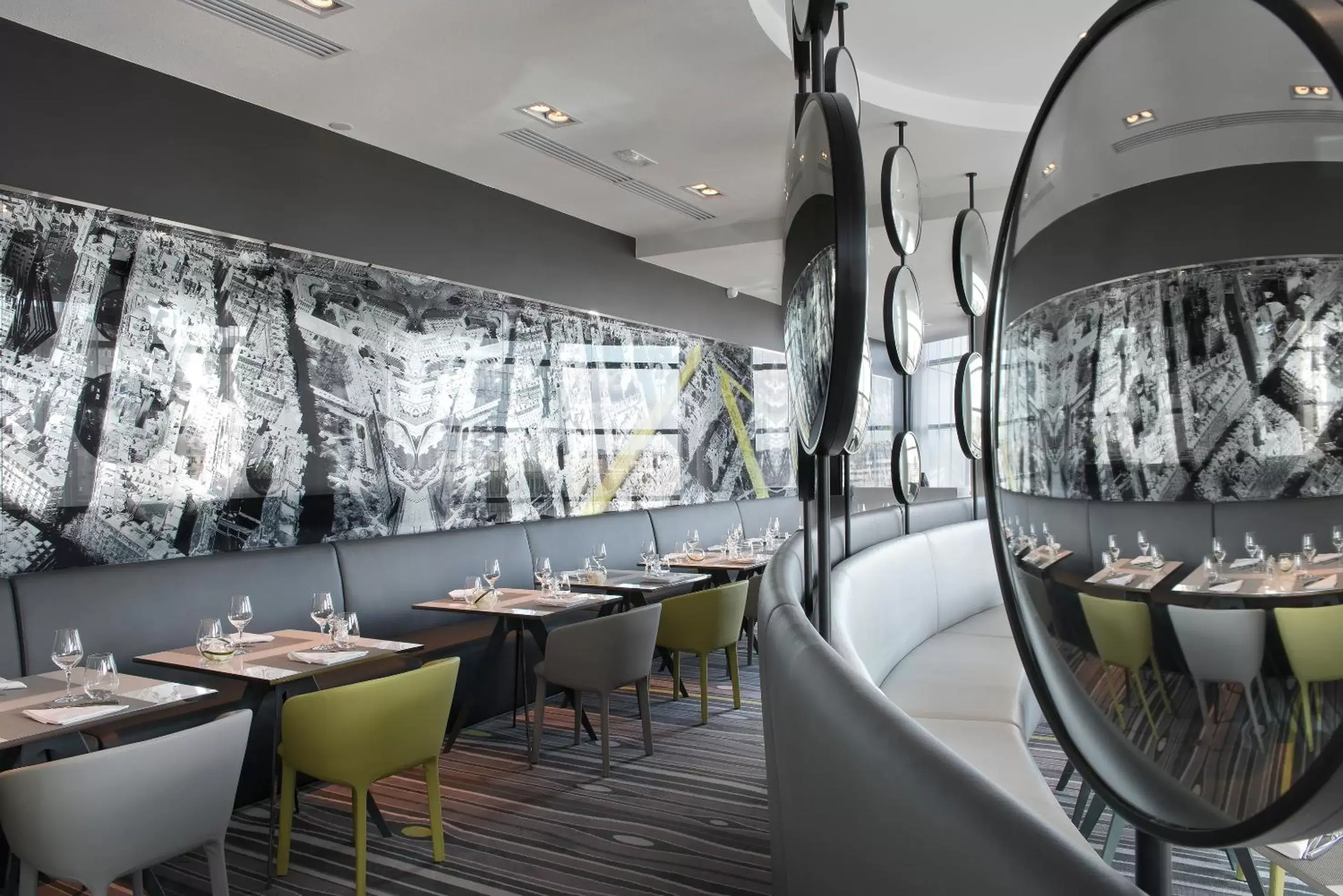 Restaurant/places to eat in Melia Paris La Defense Restaurant/places to eat in Melia Paris La Defense