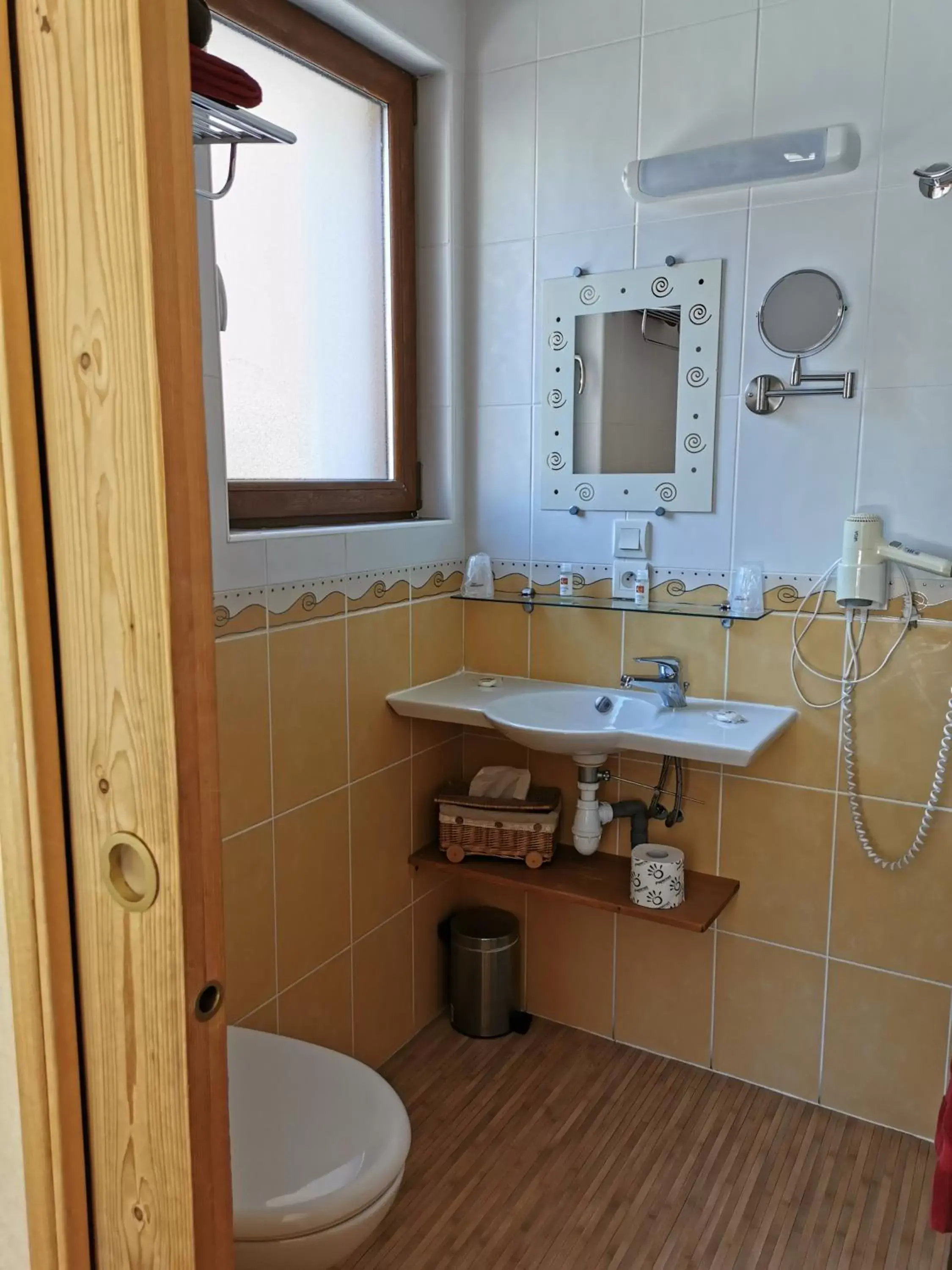 Bathroom in Hôtel Arolla