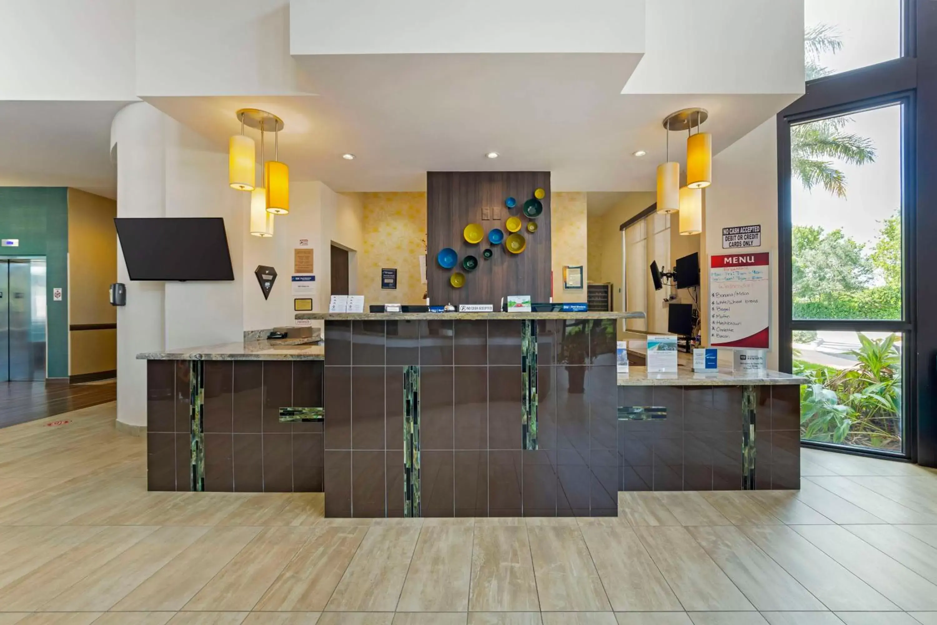 Lobby or reception in Best Western Plus Miami Executive Airport Hotel and Suites