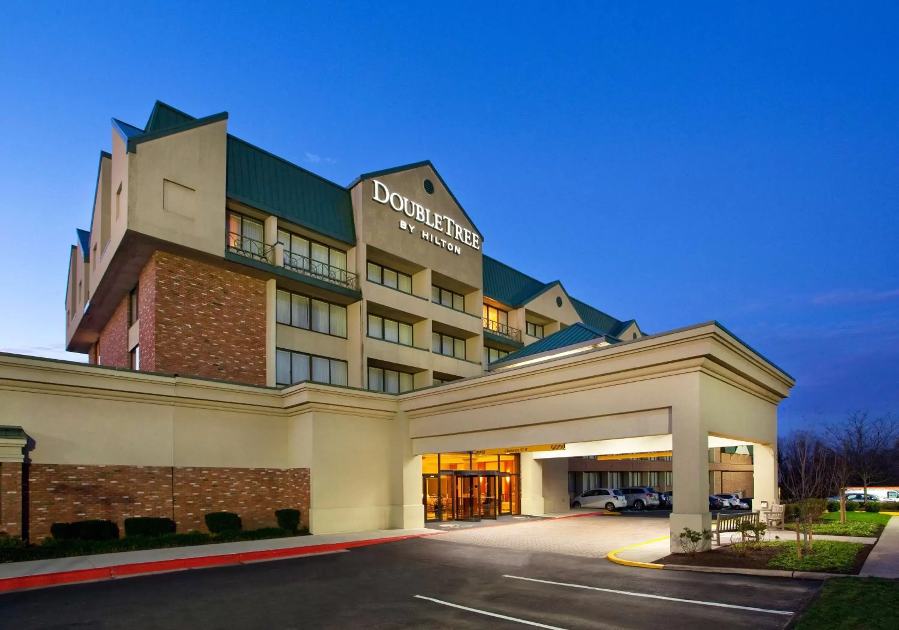 Property Building in DoubleTree By Hilton Baltimore North Pikesville
