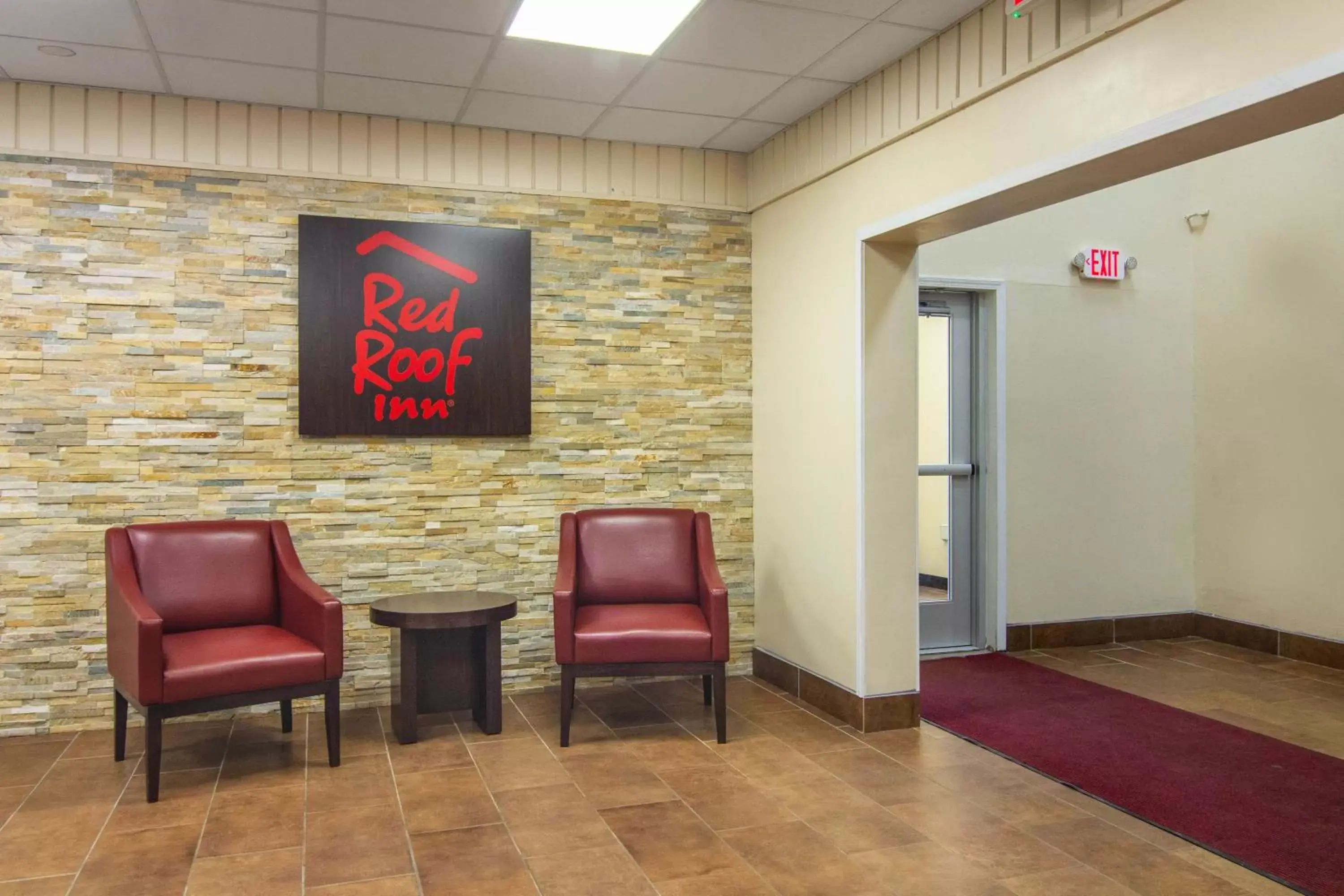 Lobby or reception, Seating Area in Red Roof Inn Perrysburg