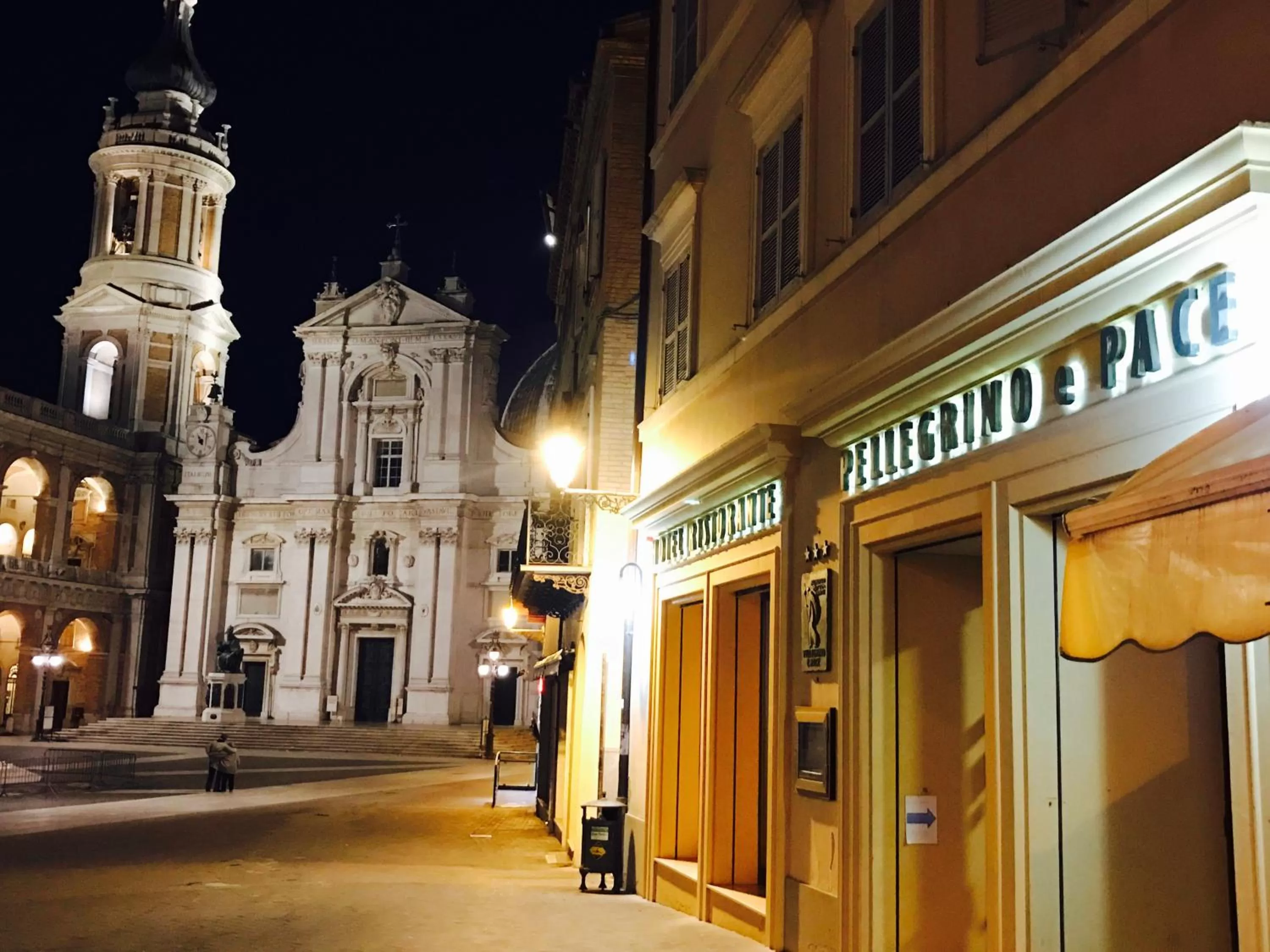 Facade/entrance in Hotel Pellegrino E Pace