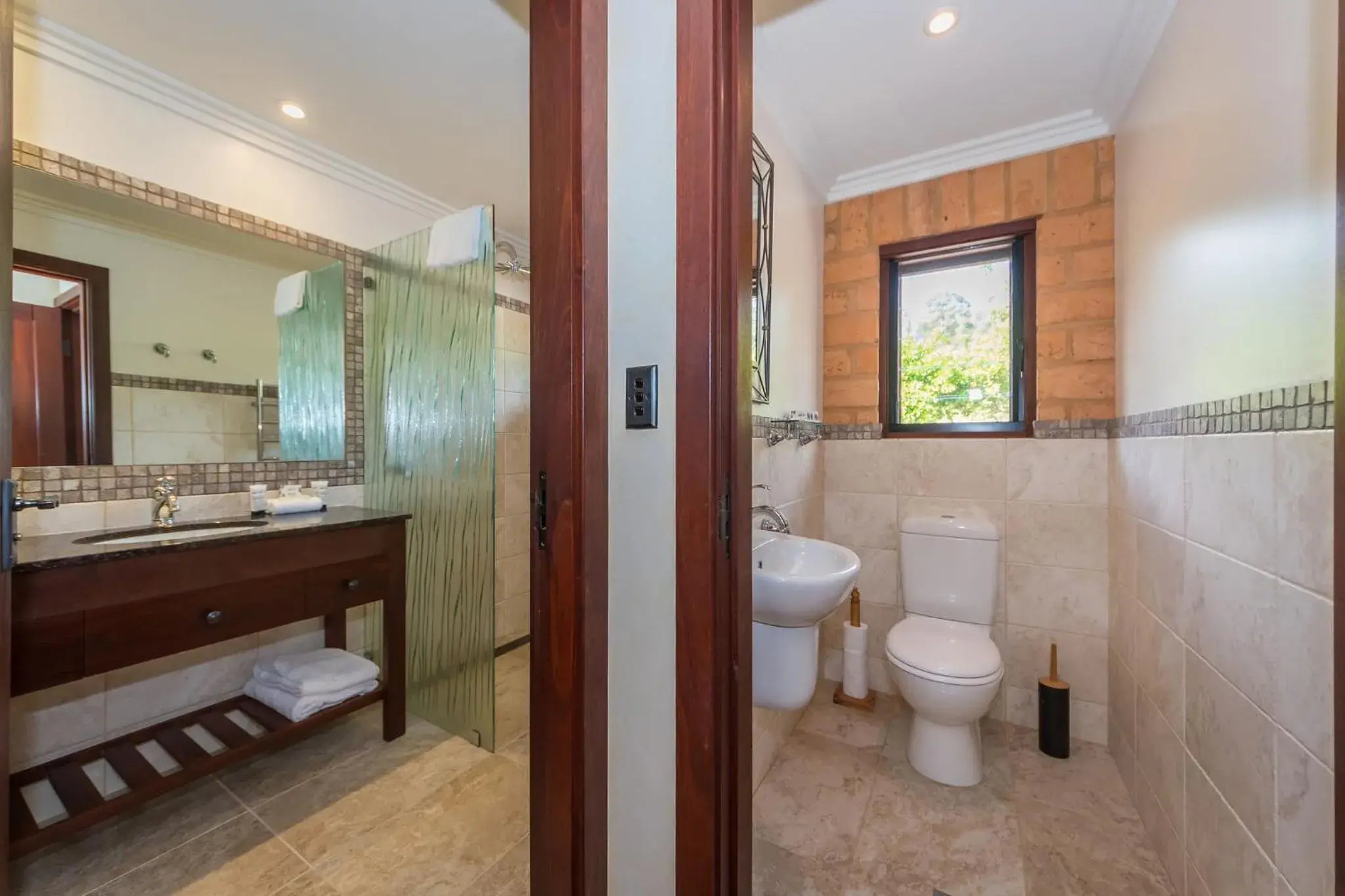 Bathroom in Clarendon Forest Retreat