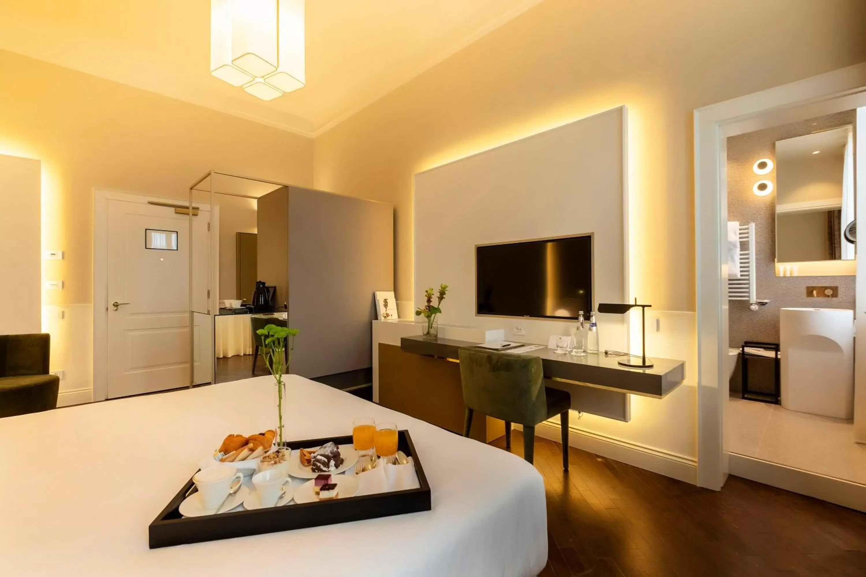 TV and multimedia, TV/Entertainment Center in Hotel Villa Soligo - Small Luxury Hotels of the World