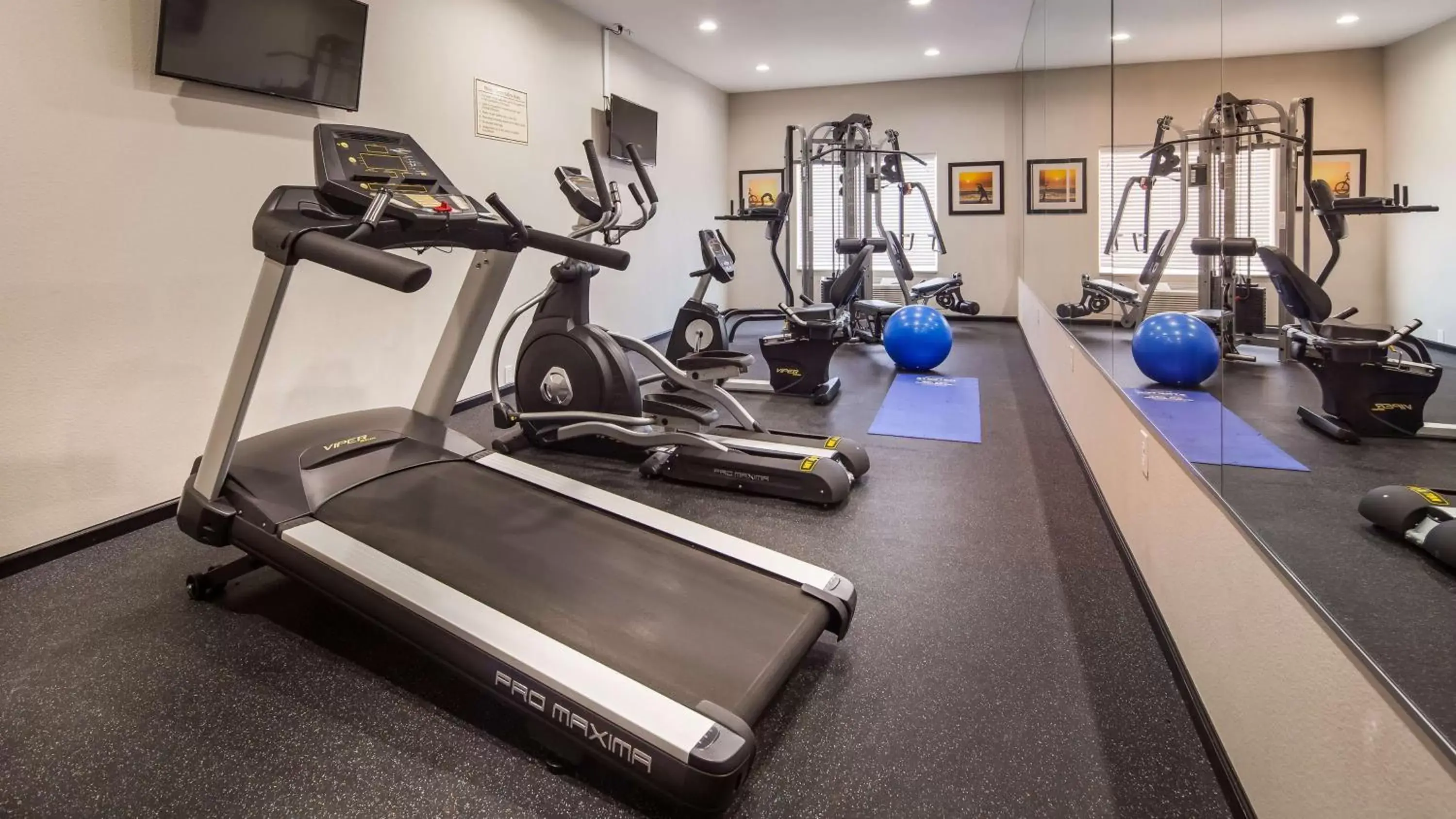 Fitness centre/facilities, Fitness Center/Facilities in Best Western Plus Denver City Hotel & Suites