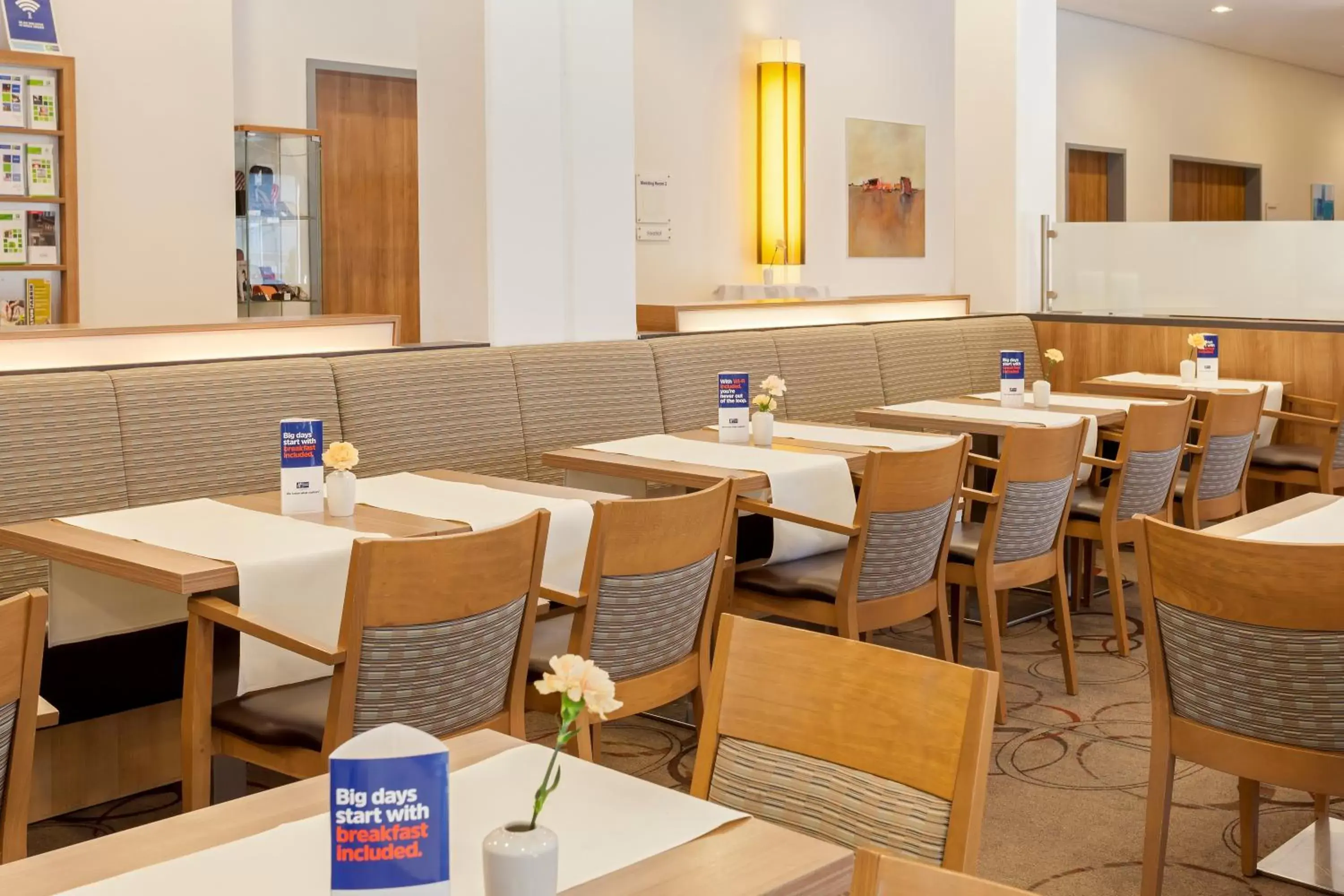 Restaurant/Places to Eat in Holiday Inn Express Nürnberg-Schwabach