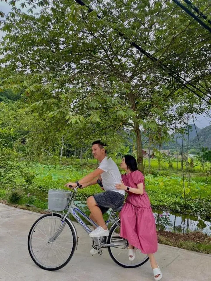 Cycling in Trang An Retreat