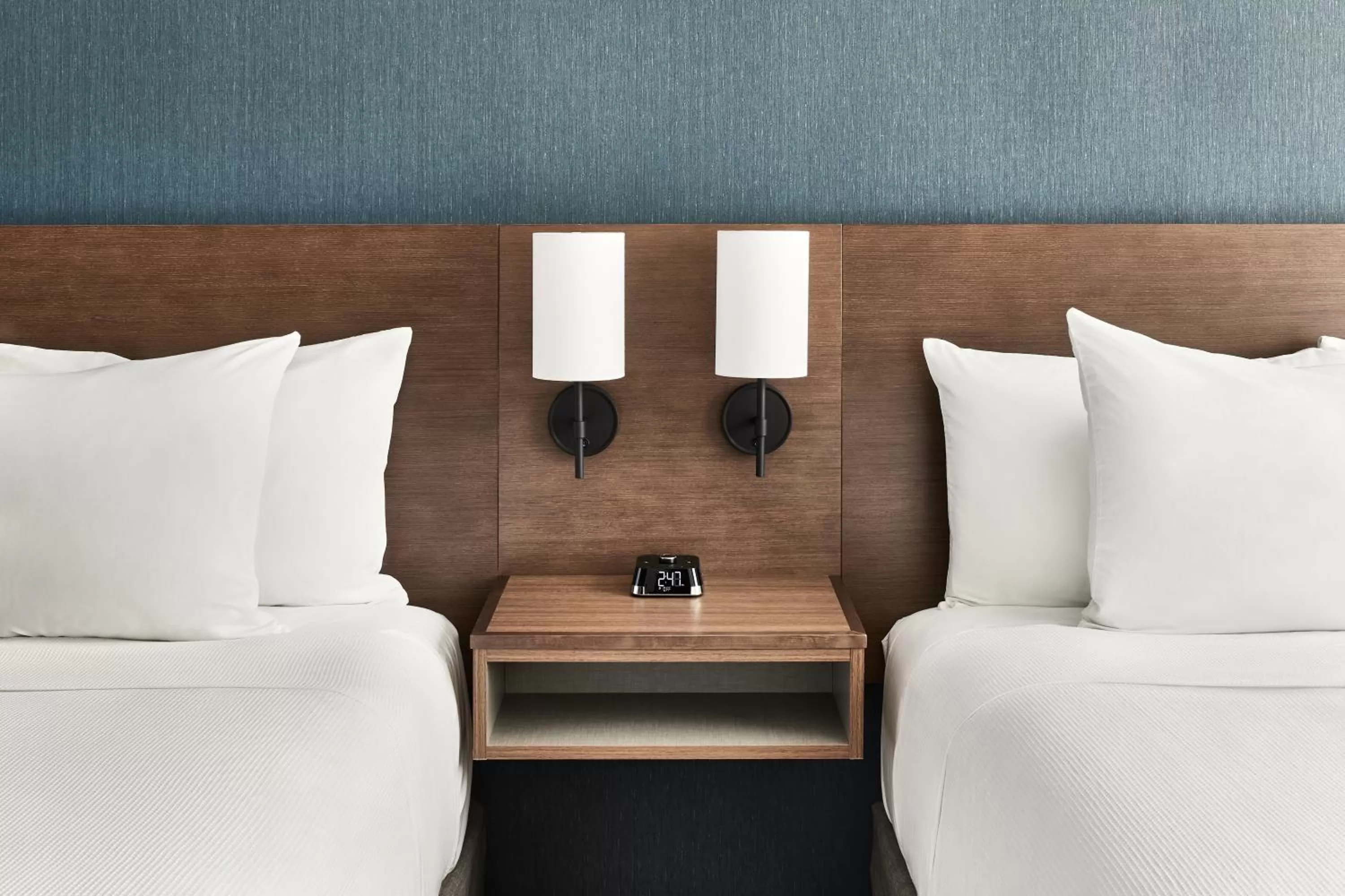 Guests, Bed in Hyatt Place Phoenix/Downtown