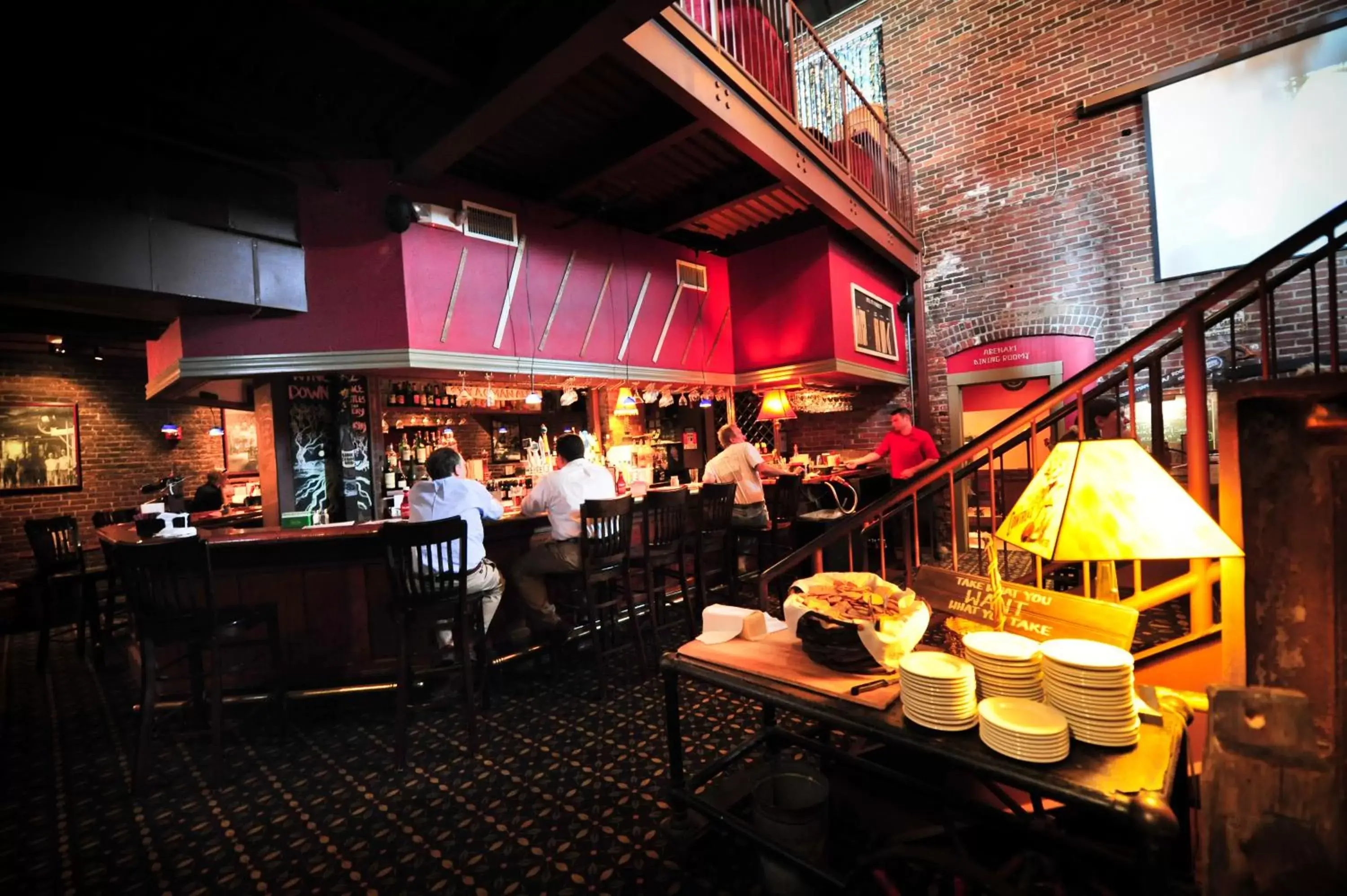 Lounge or bar, Restaurant/Places to Eat in The Common Man Inn, Spa & Lodge