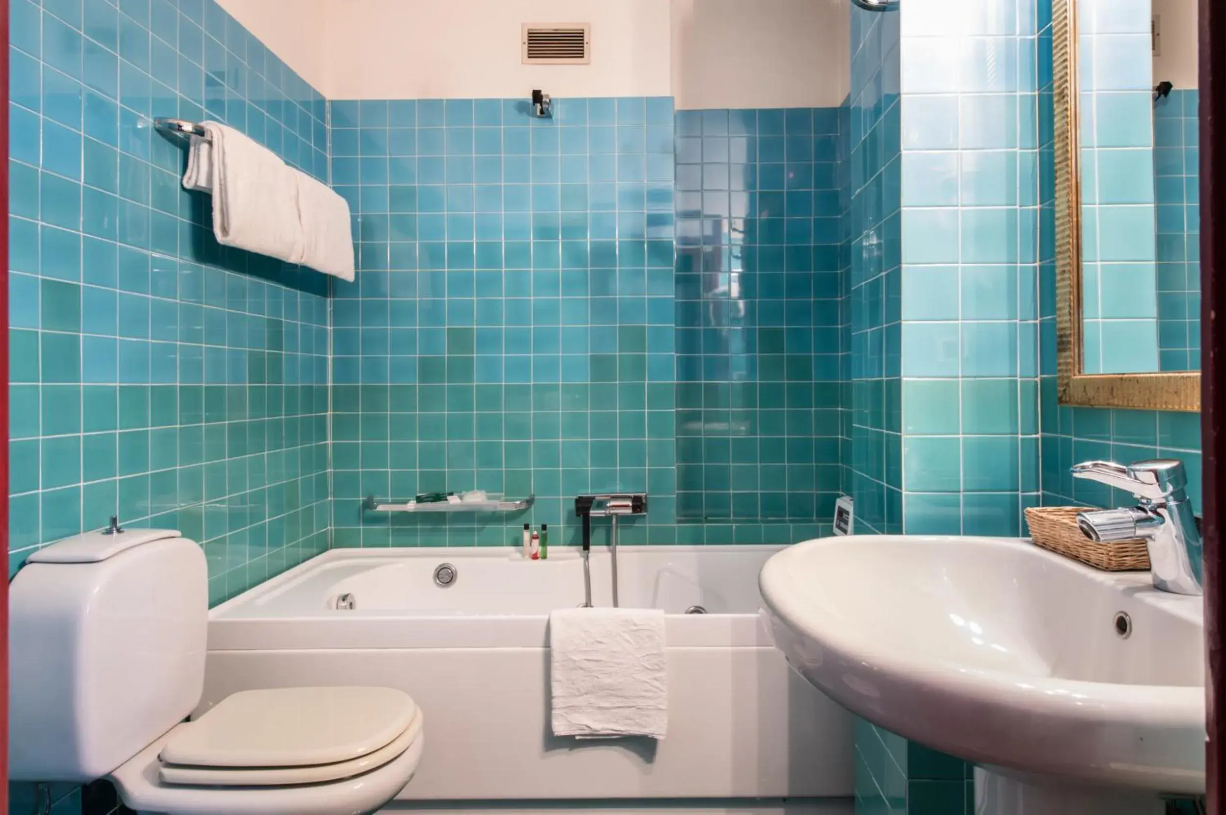 Bathroom in Grand Hotel Panoramic