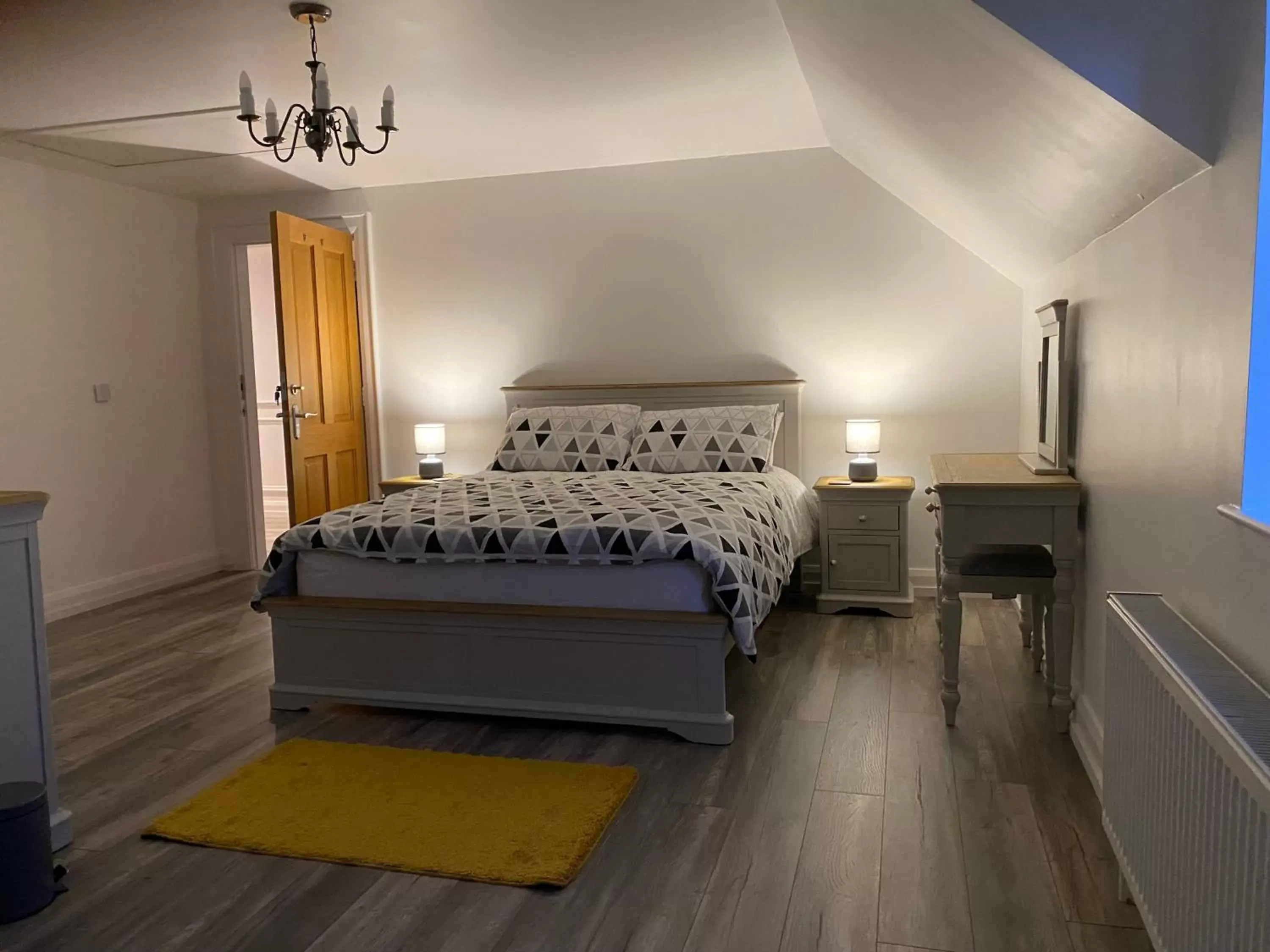 Deluxe King Room in Rostrevor Valley Holiday Park Rooms with Hot tub and car service Deluxe King Room in Rostrevor Valley Holiday Park Rooms with Hot tub and car service