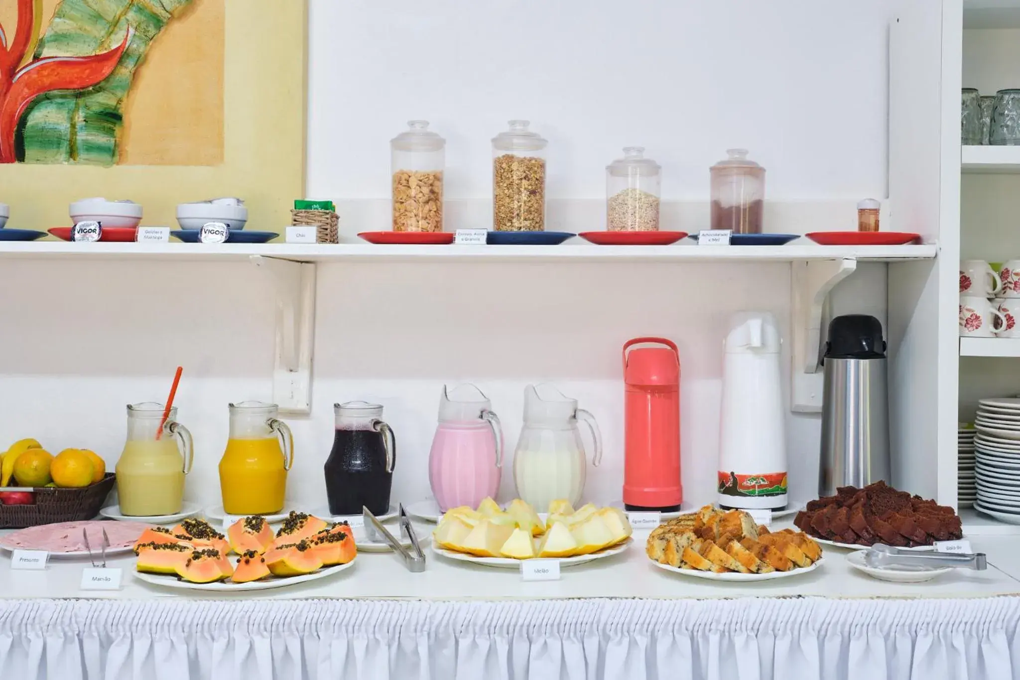 Breakfast, Food in Pousada Sanremo Inn