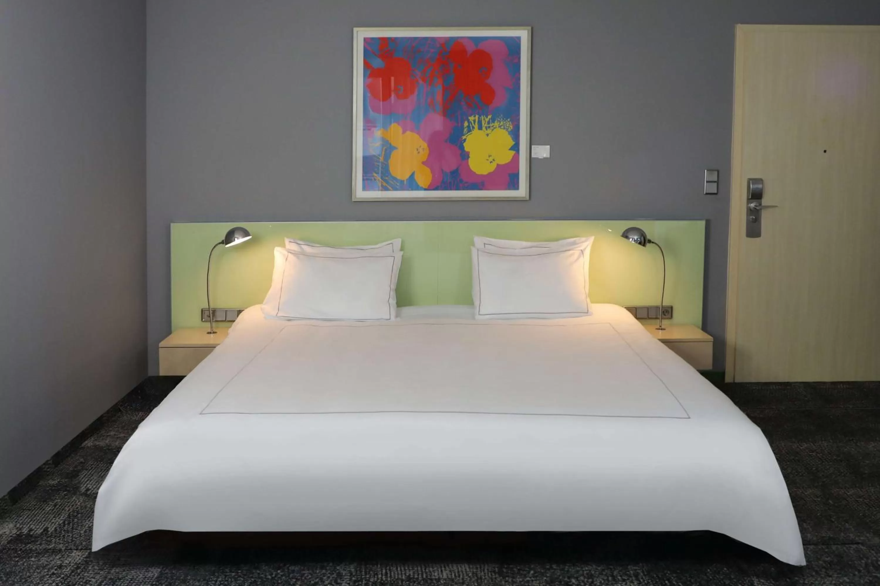 Photo of the whole room, Bed in Park Plaza Berlin