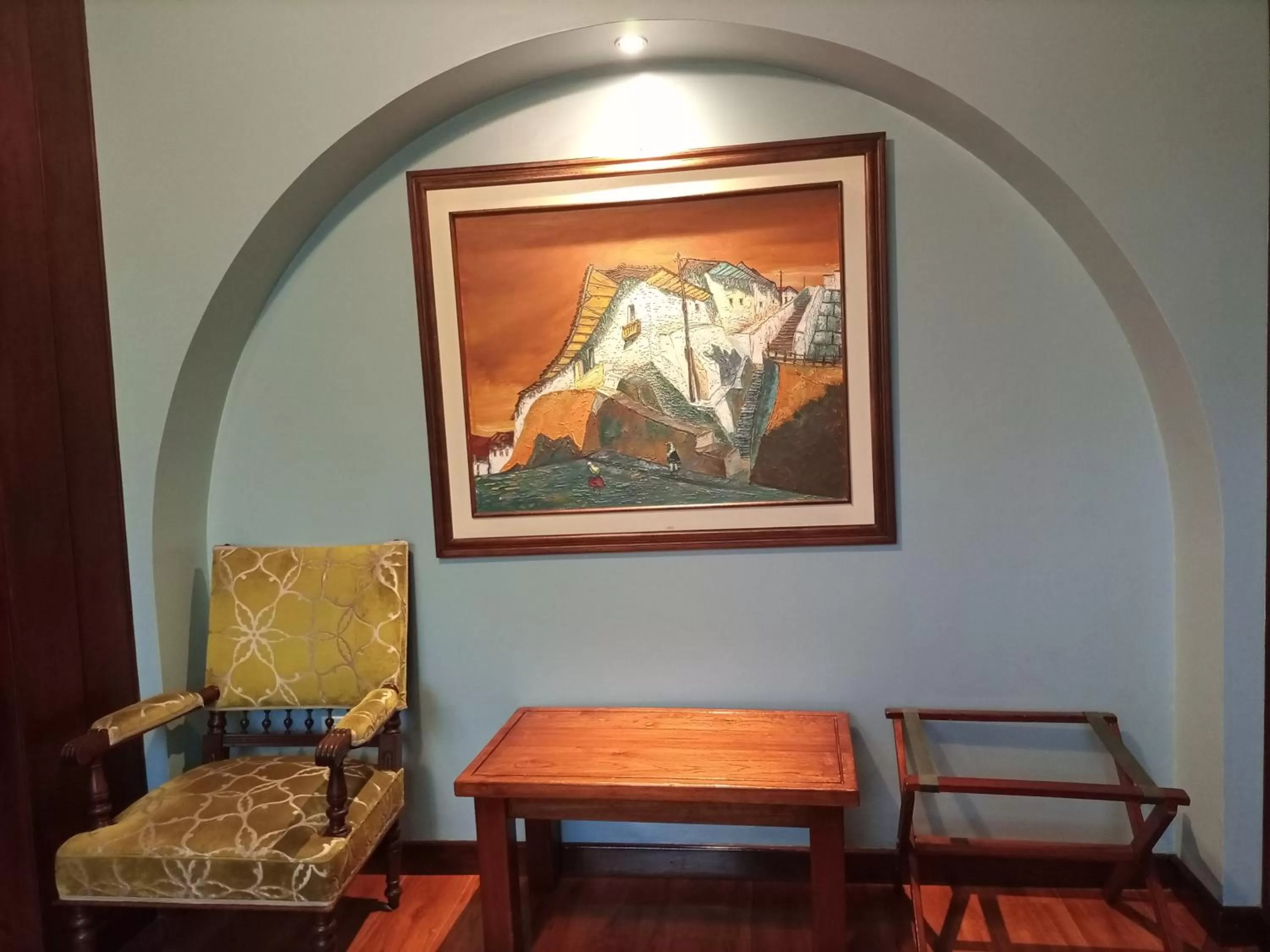 Seating area in Hotel Victoria