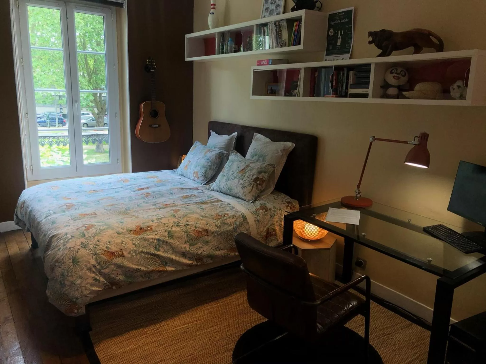 Bed in Villa Eugénie Melun