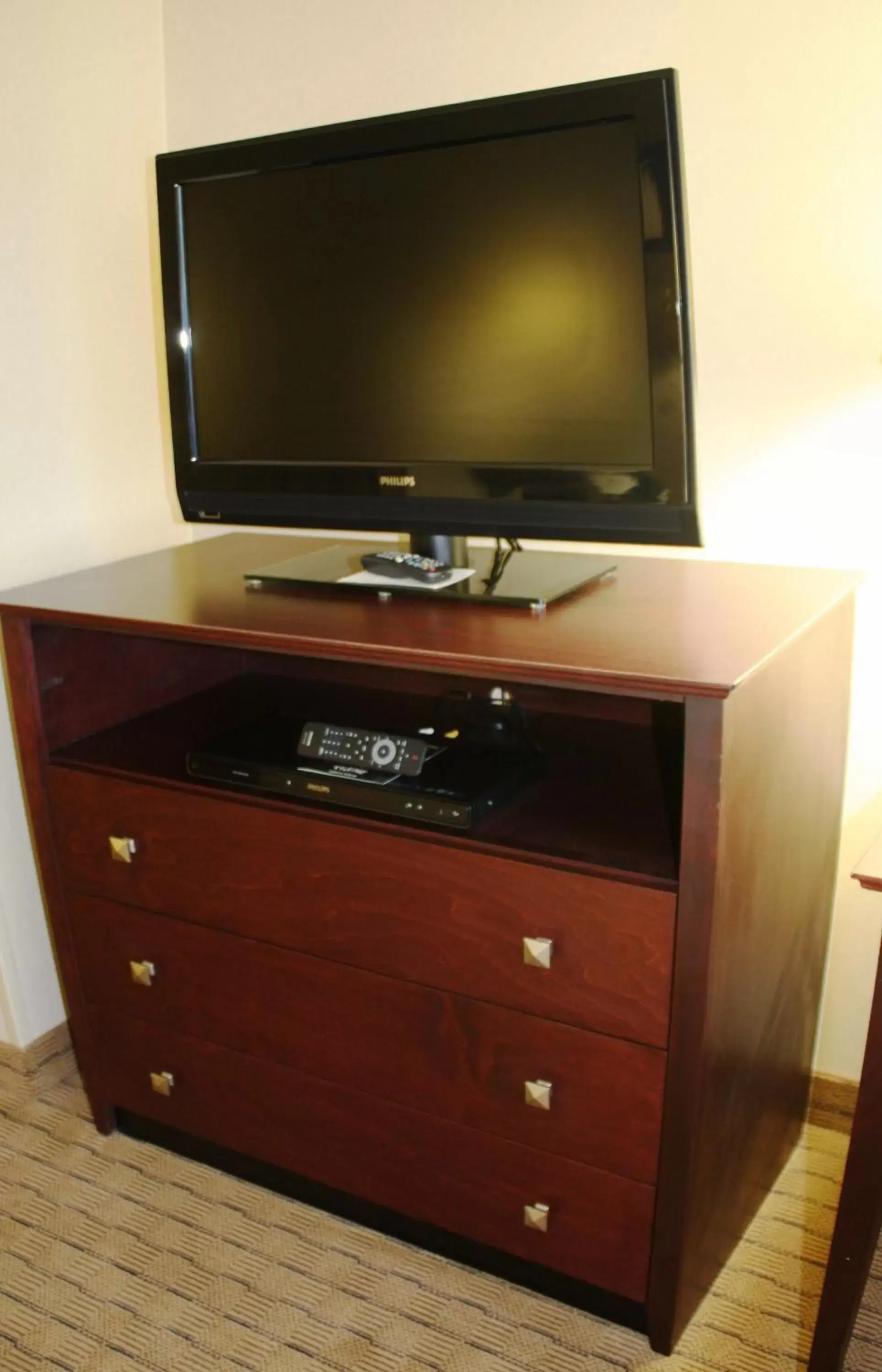 TV and multimedia, TV/Entertainment Center in Holiday Inn Express Hotel & Suites Vancouver Mall-Portland Area, an IHG Hotel