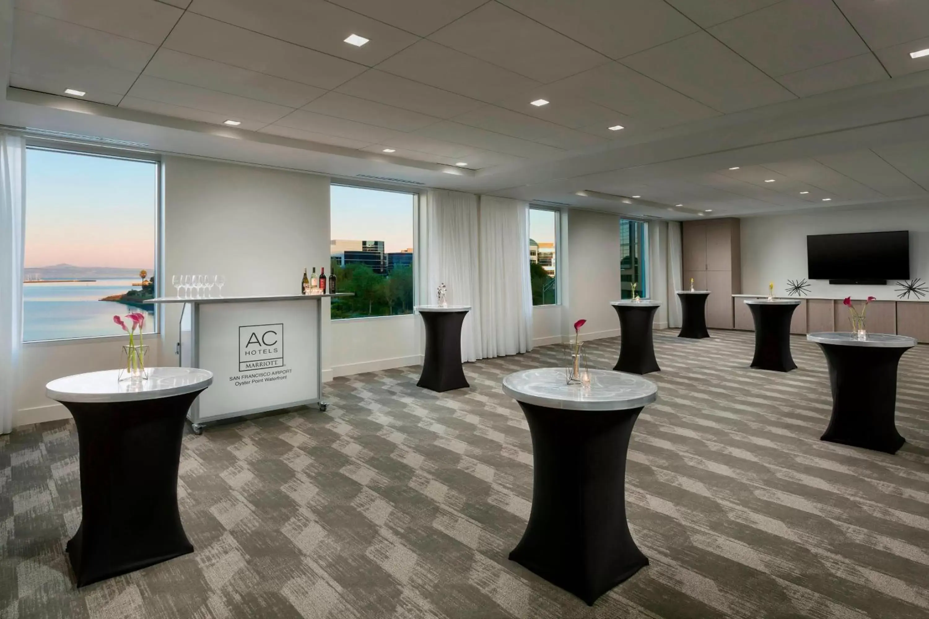 Meeting/conference room in AC Hotel by Marriott San Francisco Airport/Oyster Point Waterfront