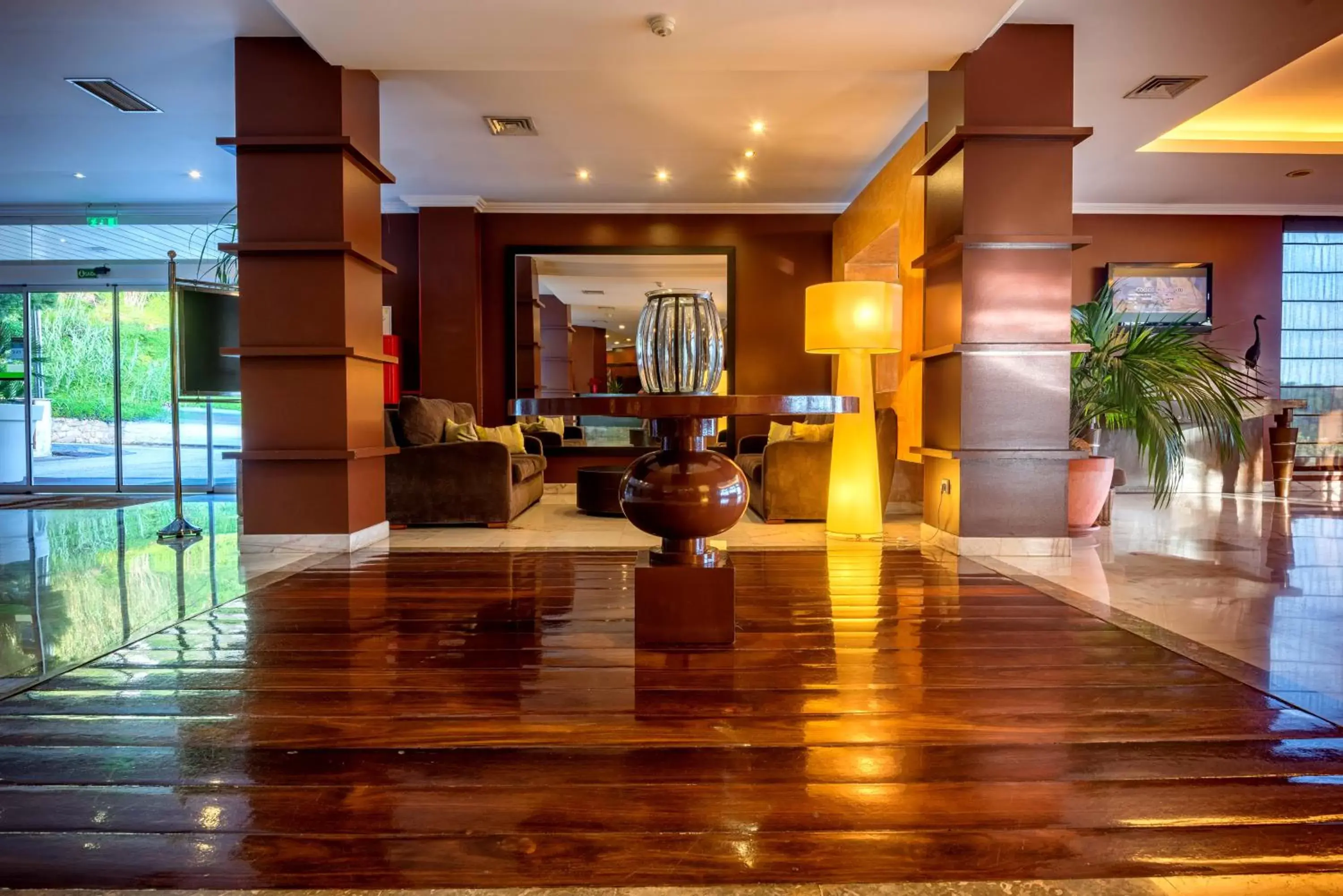 Lounge or bar, Lobby/Reception in Amazonia Jamor Hotel