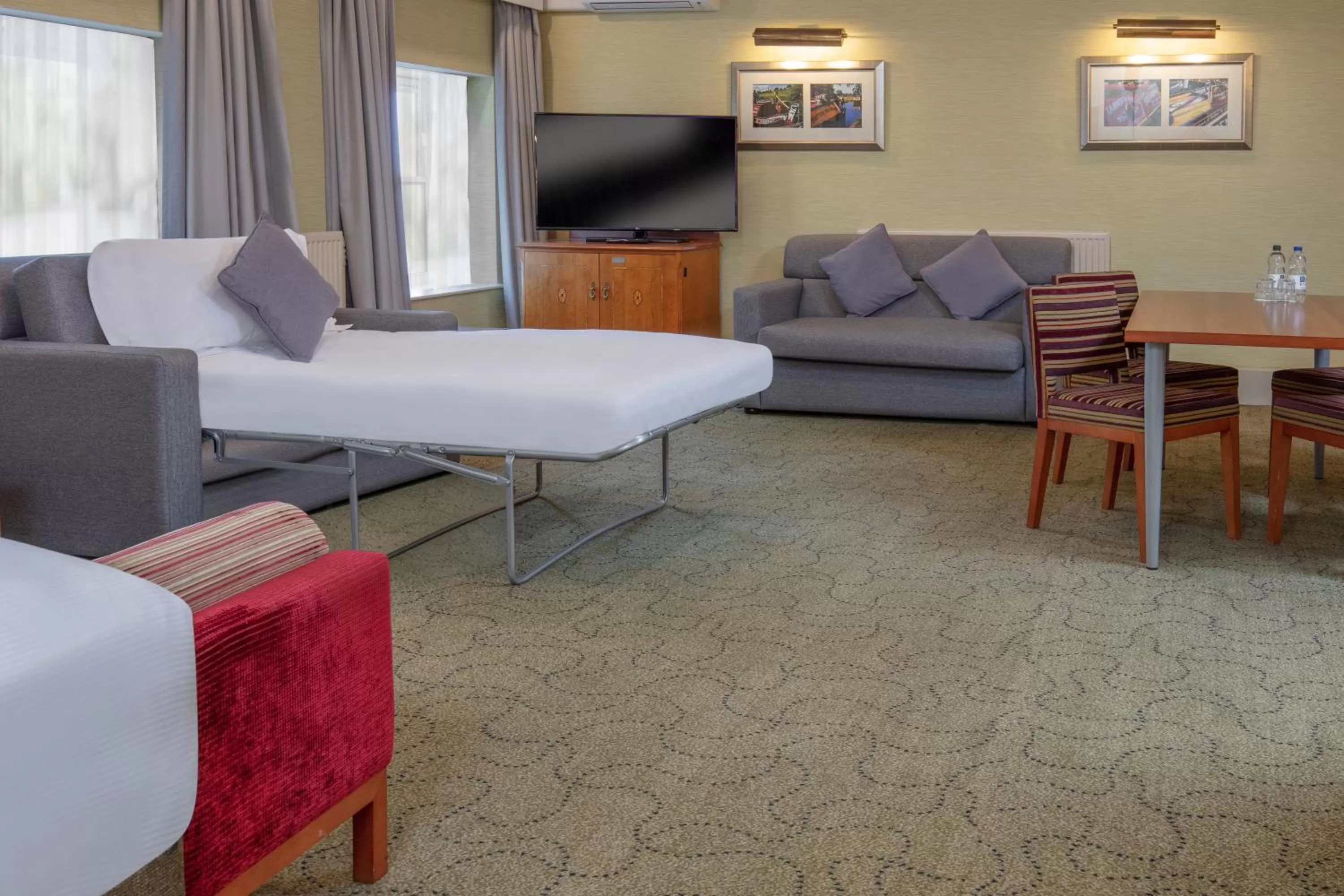 Photo of the whole room in The Park Royal Hotel & Spa