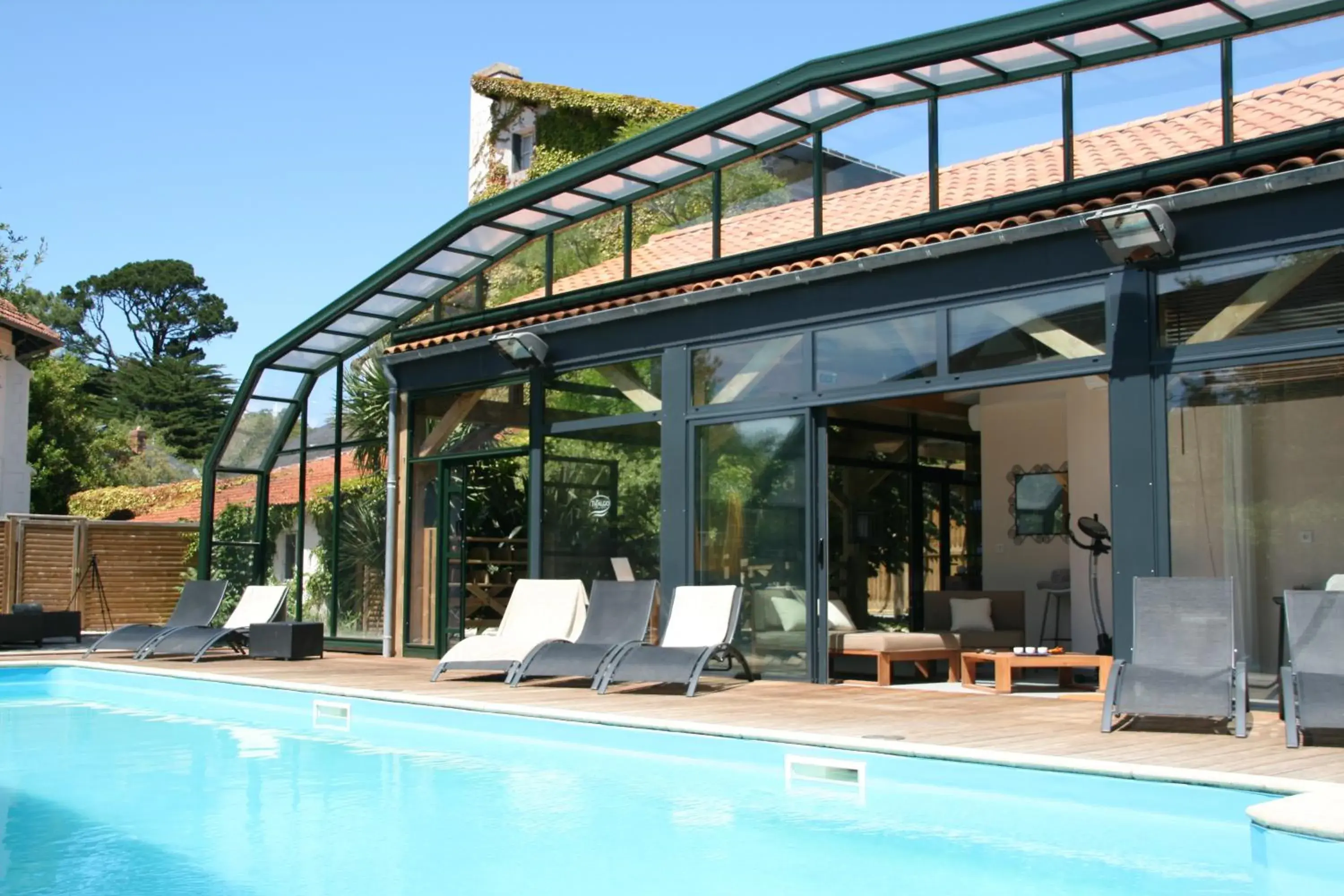 Swimming Pool in Hotel Saint Paul