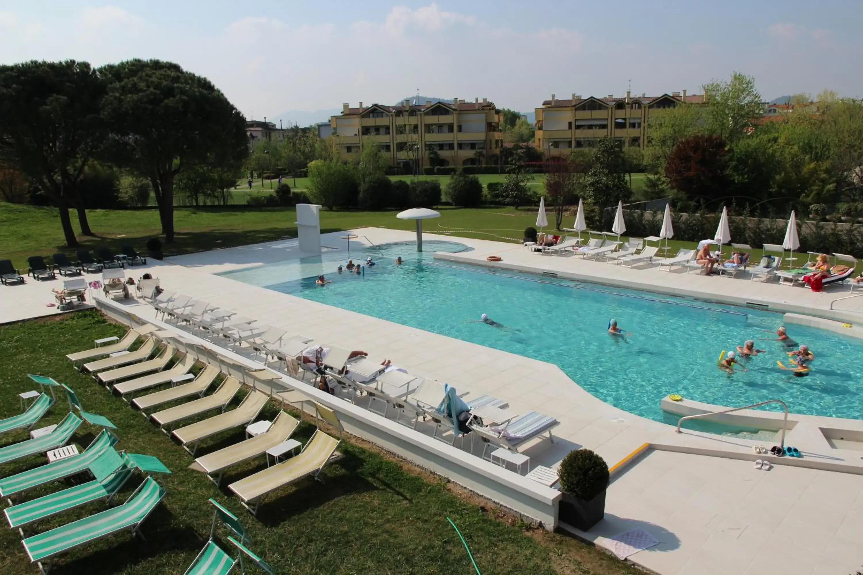 Open Air Bath in Hotel Smeraldo