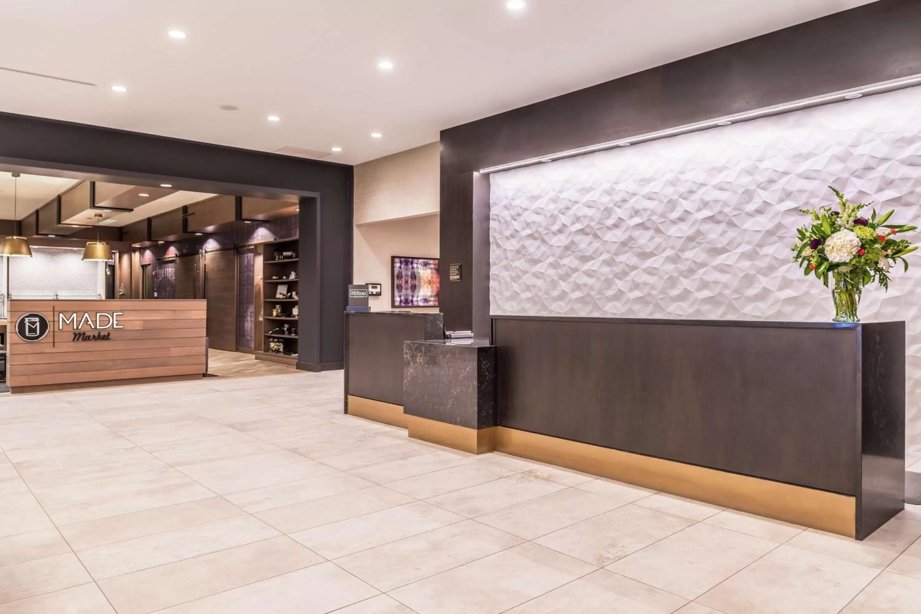 Lobby or reception in Doubletree By Hilton Lafayette East