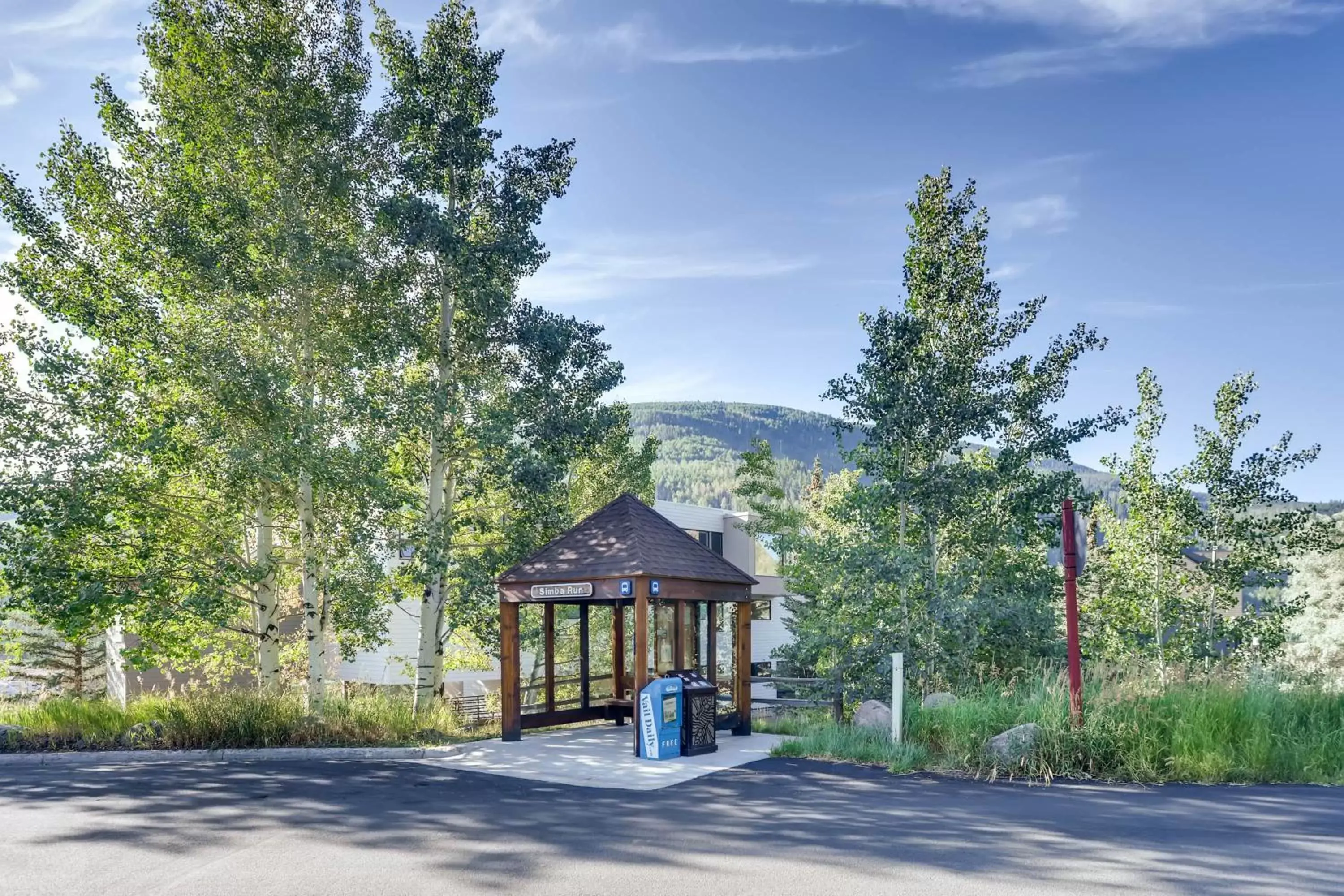 Property building in Simba Run Vail Condominiums Property building in Simba Run Vail Condominiums