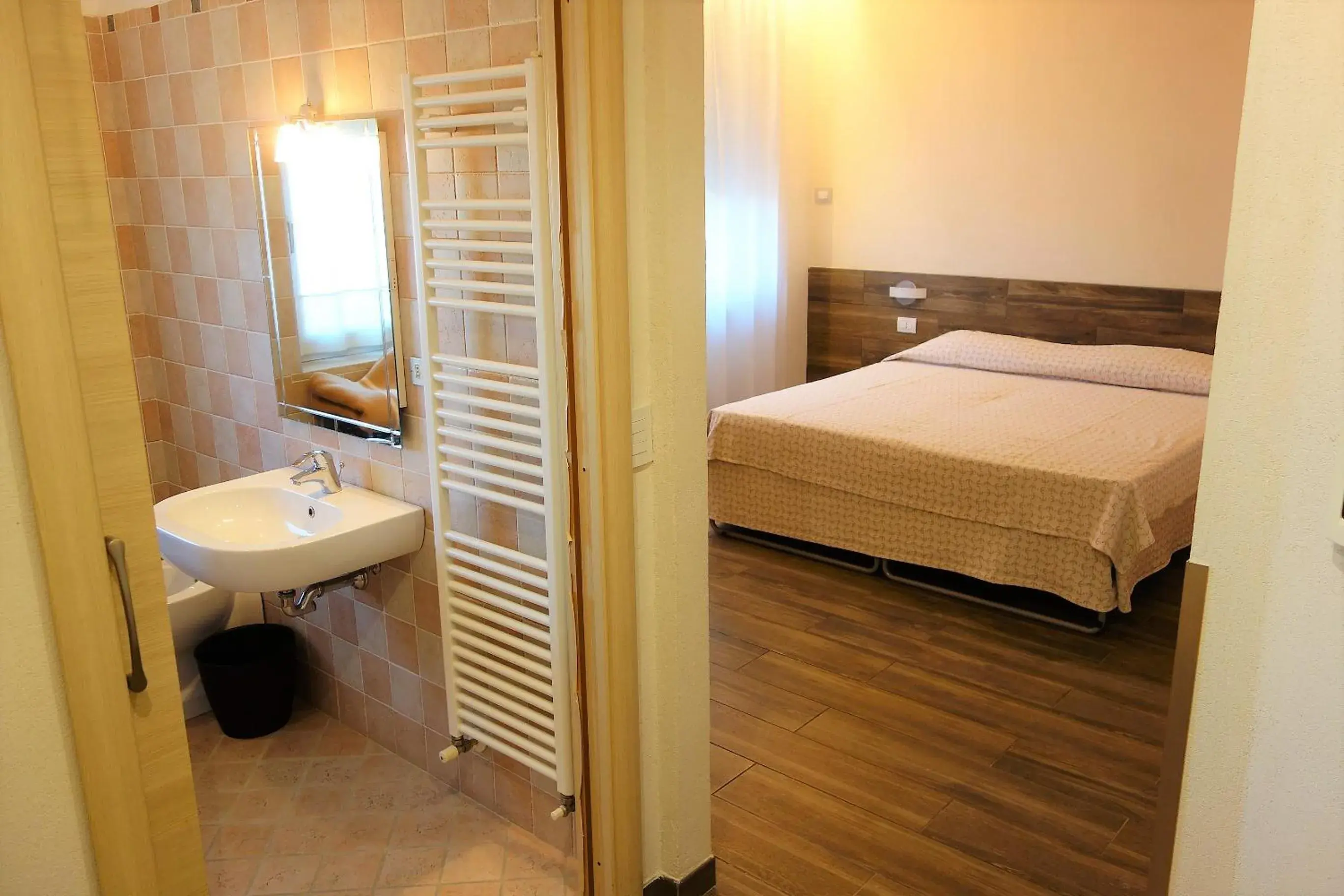 Bed, Bathroom in Euromotel Croce Bianca