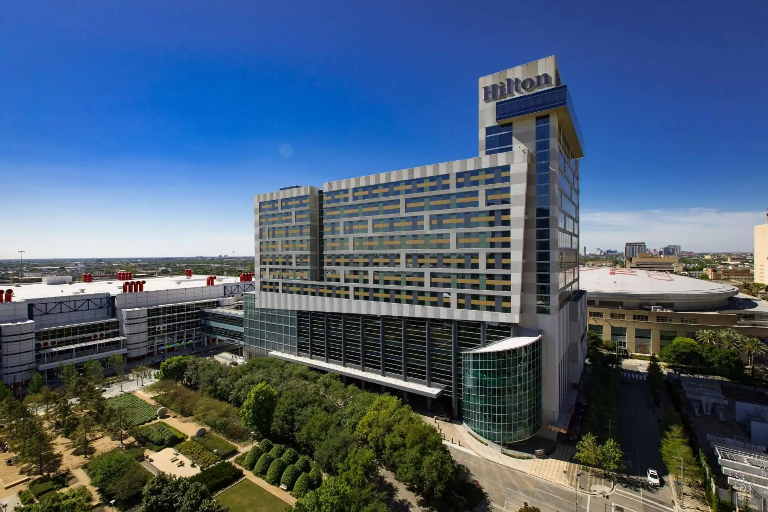 Property Building in Hilton Americas- Houston