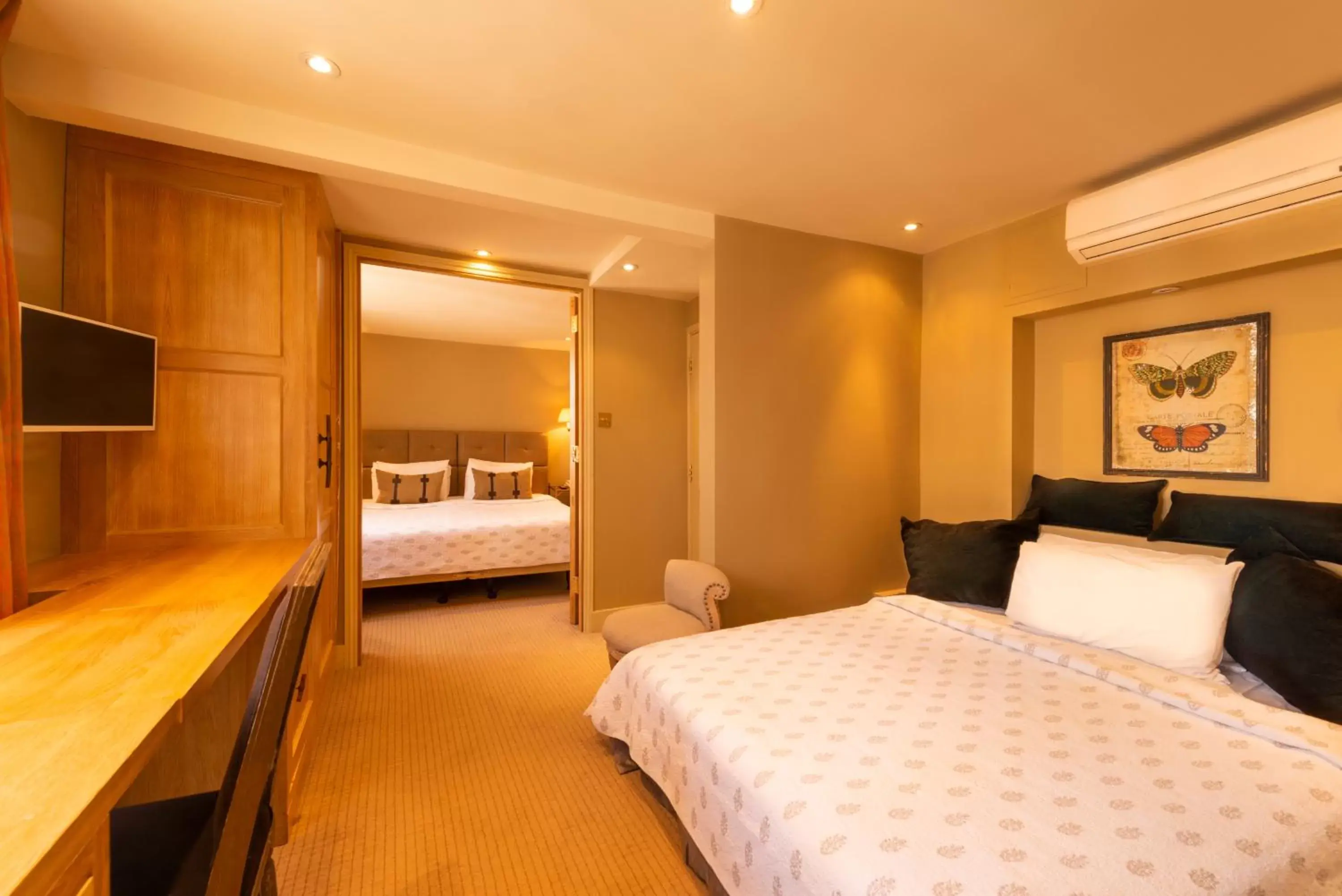 Bed in Fielding Hotel