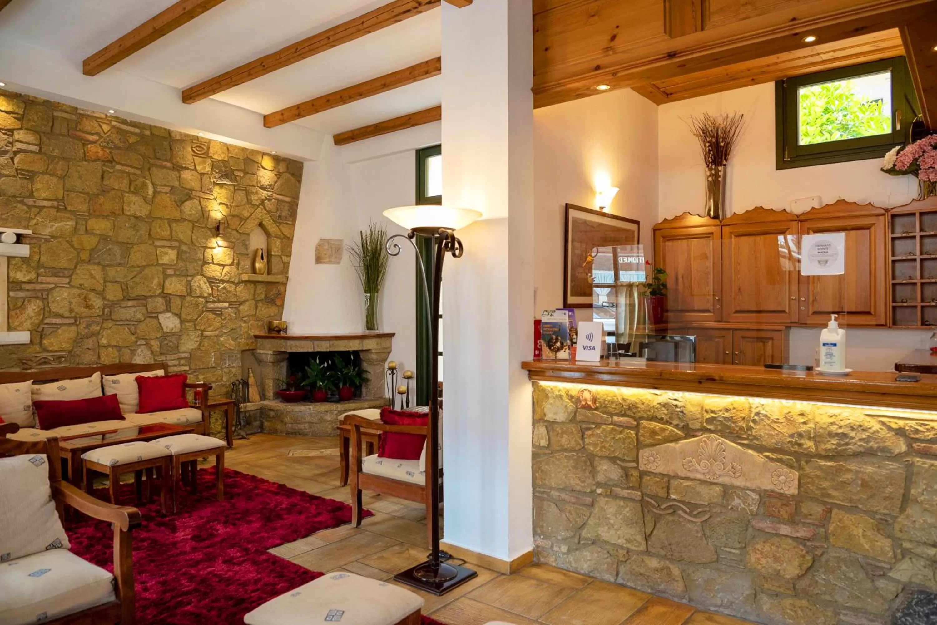 Living room in Artemis Hotel