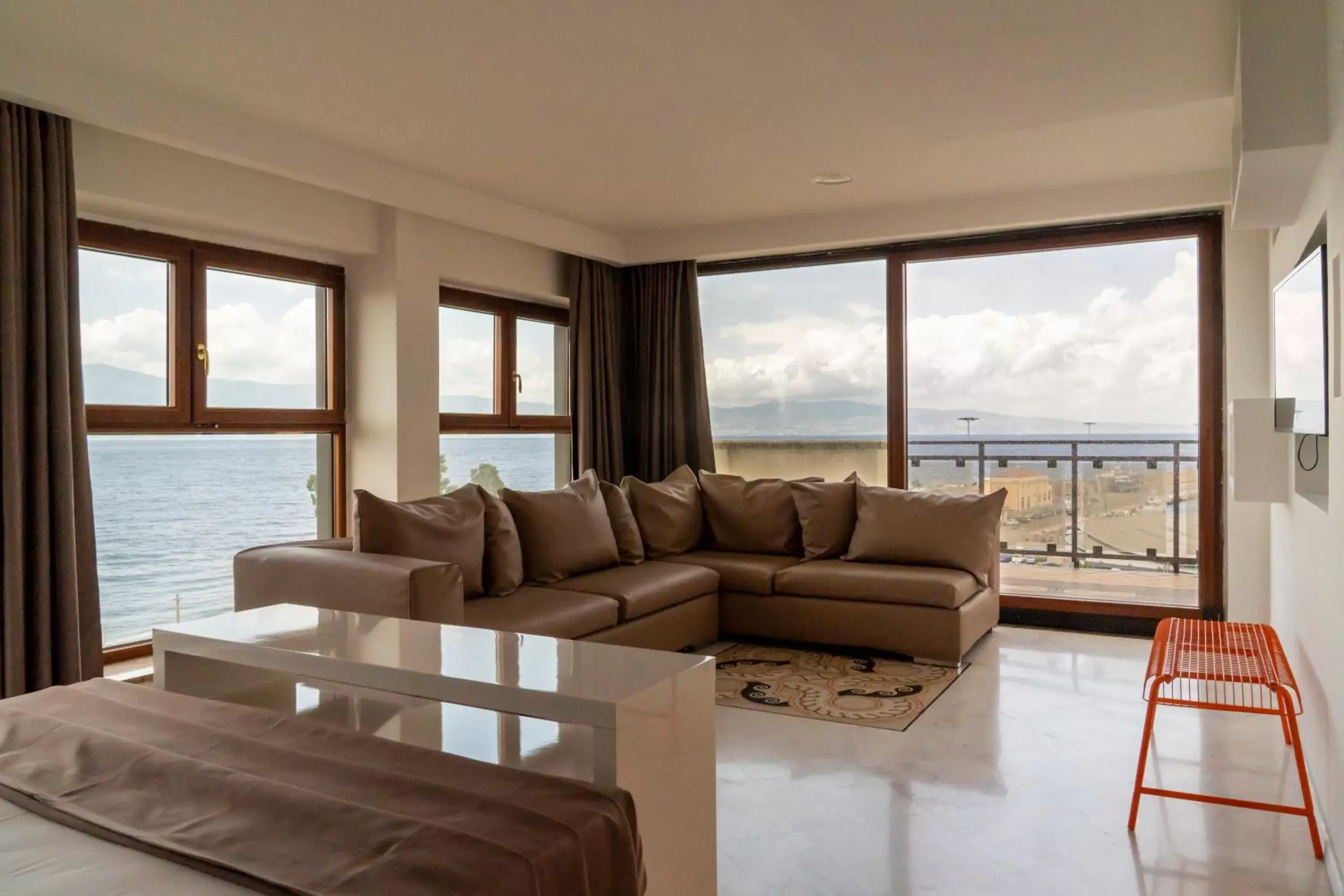 Living room, Seating Area in Hotel Continental