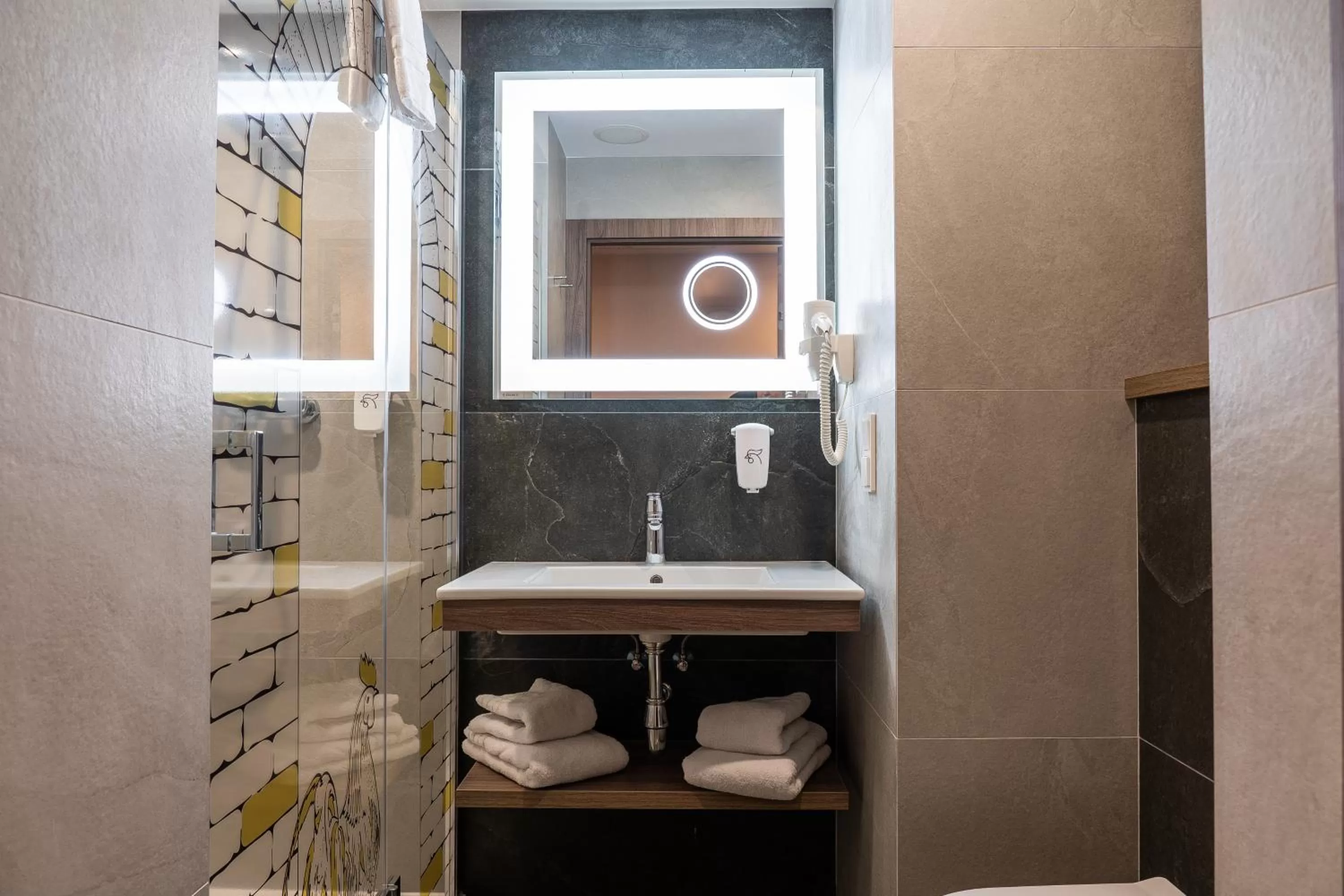 Bathroom in ibis Styles Lublin Stare Miasto