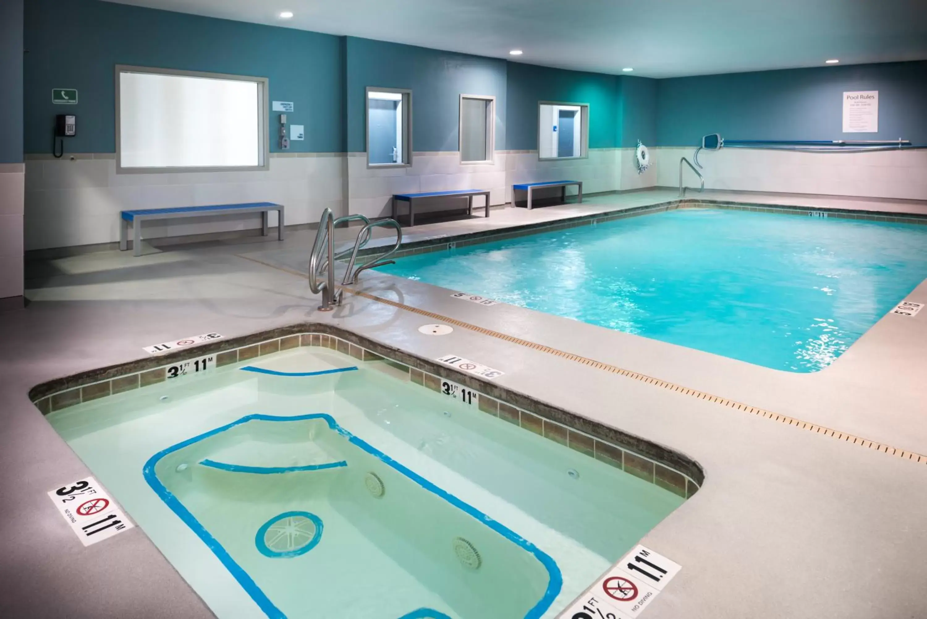 Swimming Pool in Holiday Inn Express & Suites Alamogordo Highway 54/70, an IHG Hotel