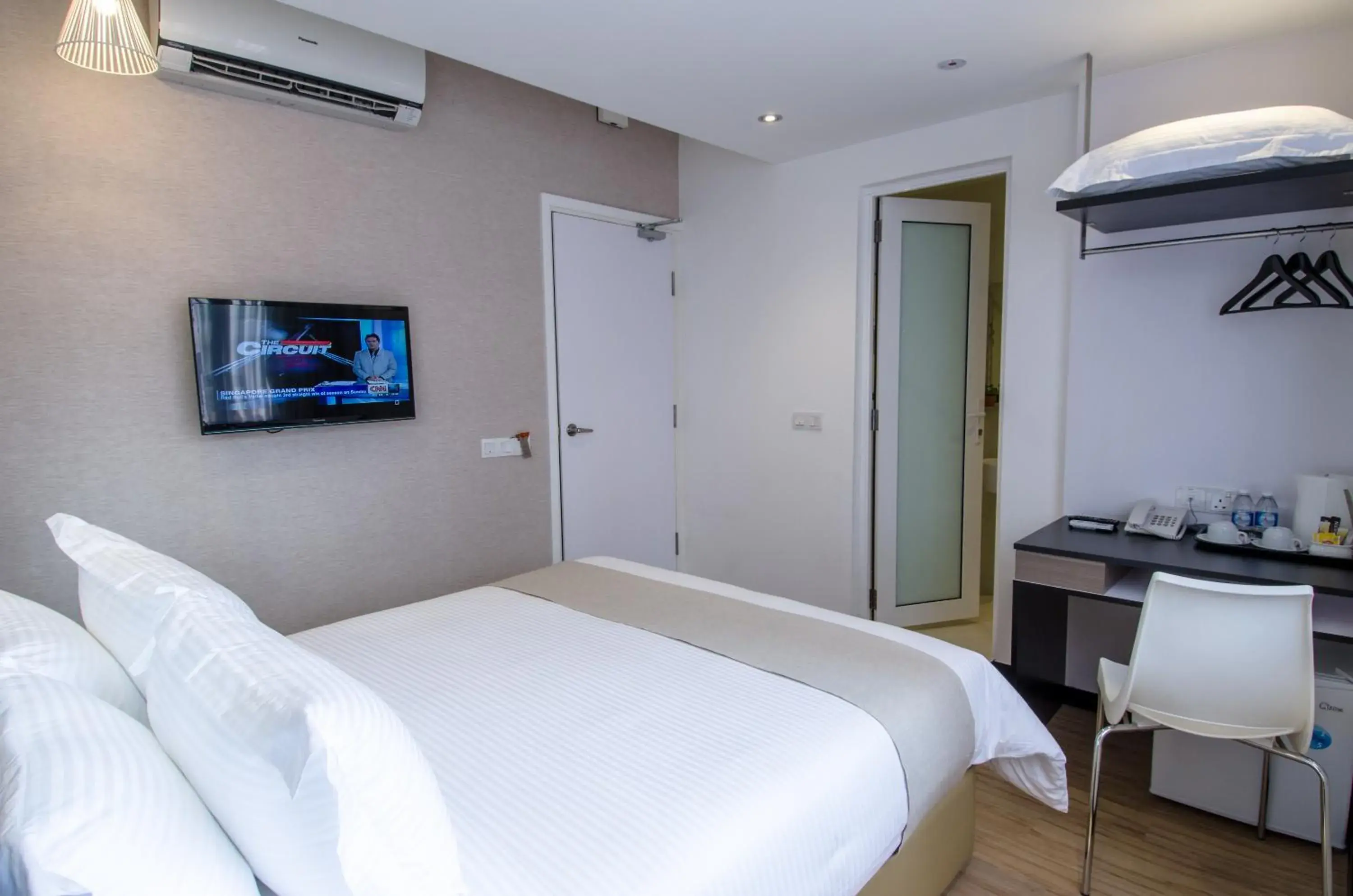 Photo of the whole room, Bed in 12FLY Hotel Kuala Lumpur