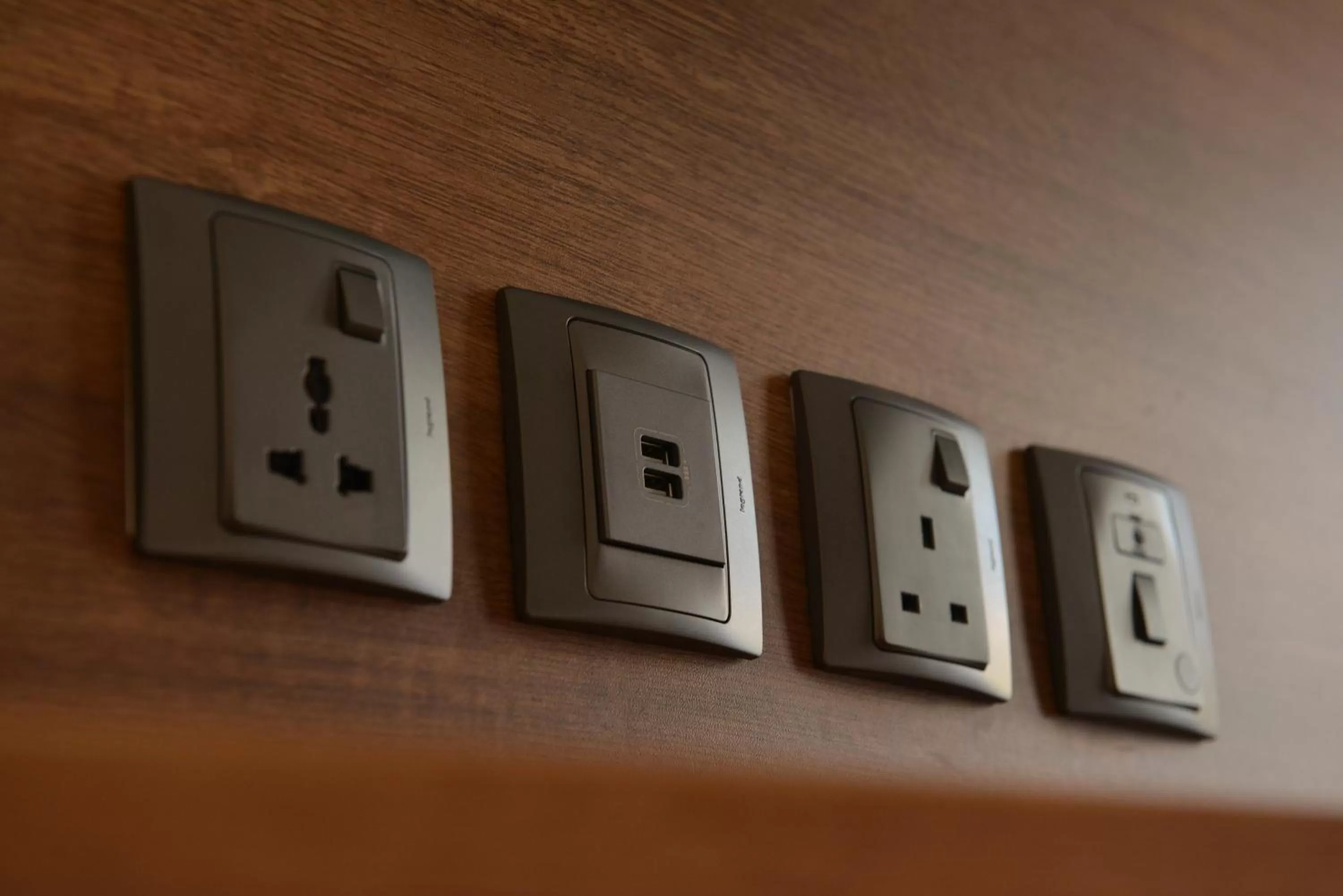 TV and multimedia in Pyramos Hotel