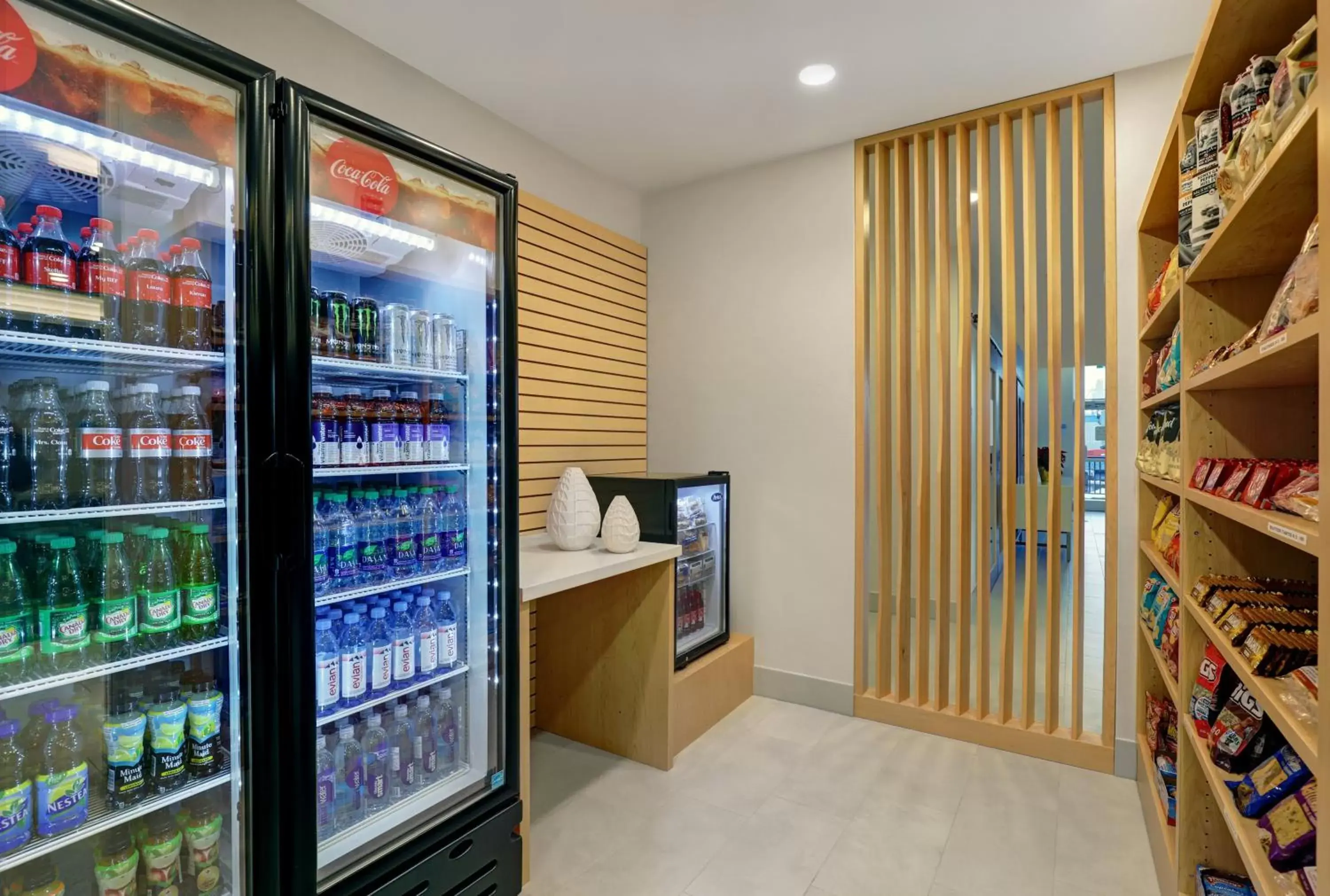 Other, Supermarket/Shops in Holiday Inn Express & Suites - Collingwood