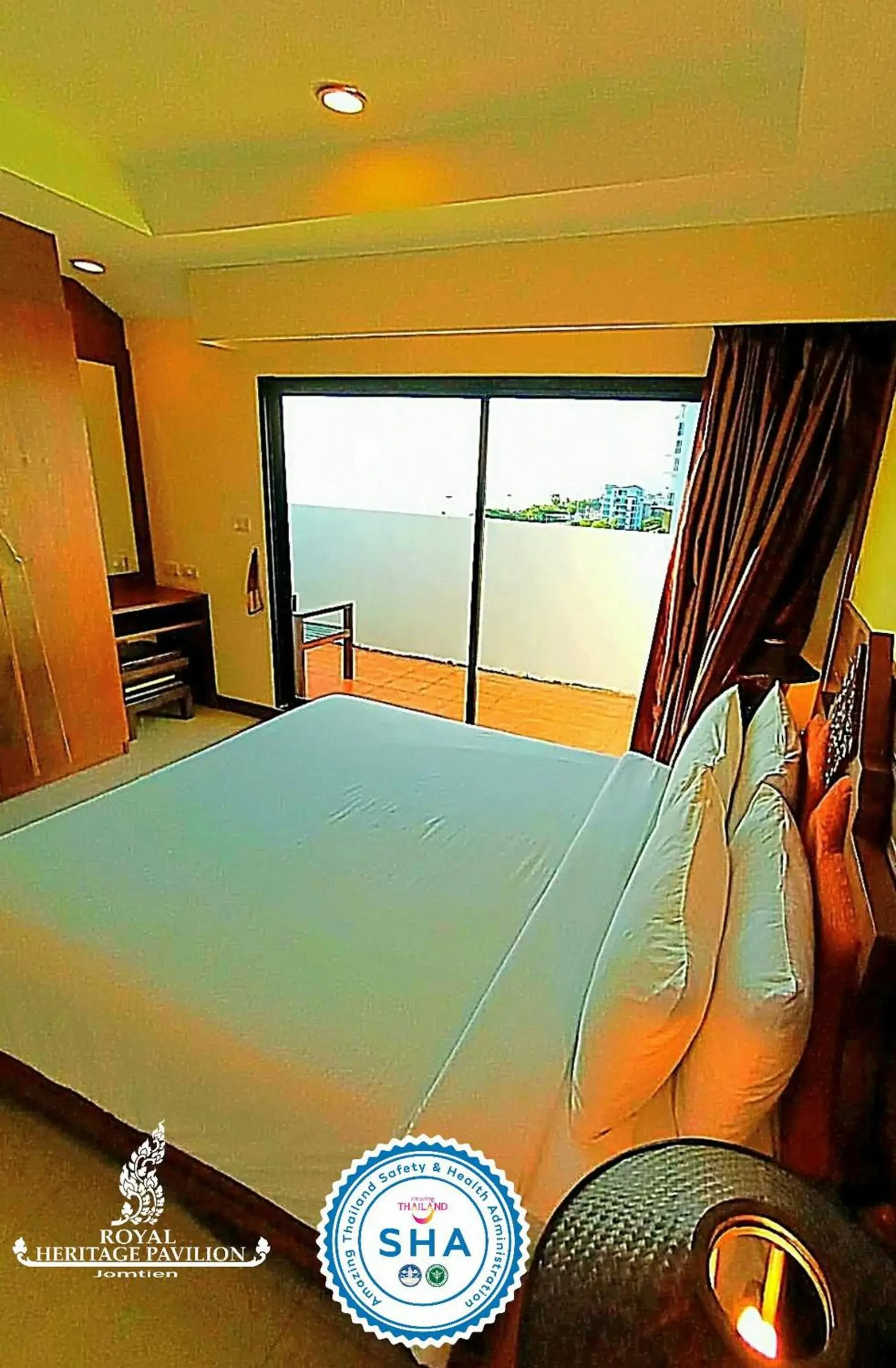 Bed in Royal Heritage Pavilion Jomtien Hotel