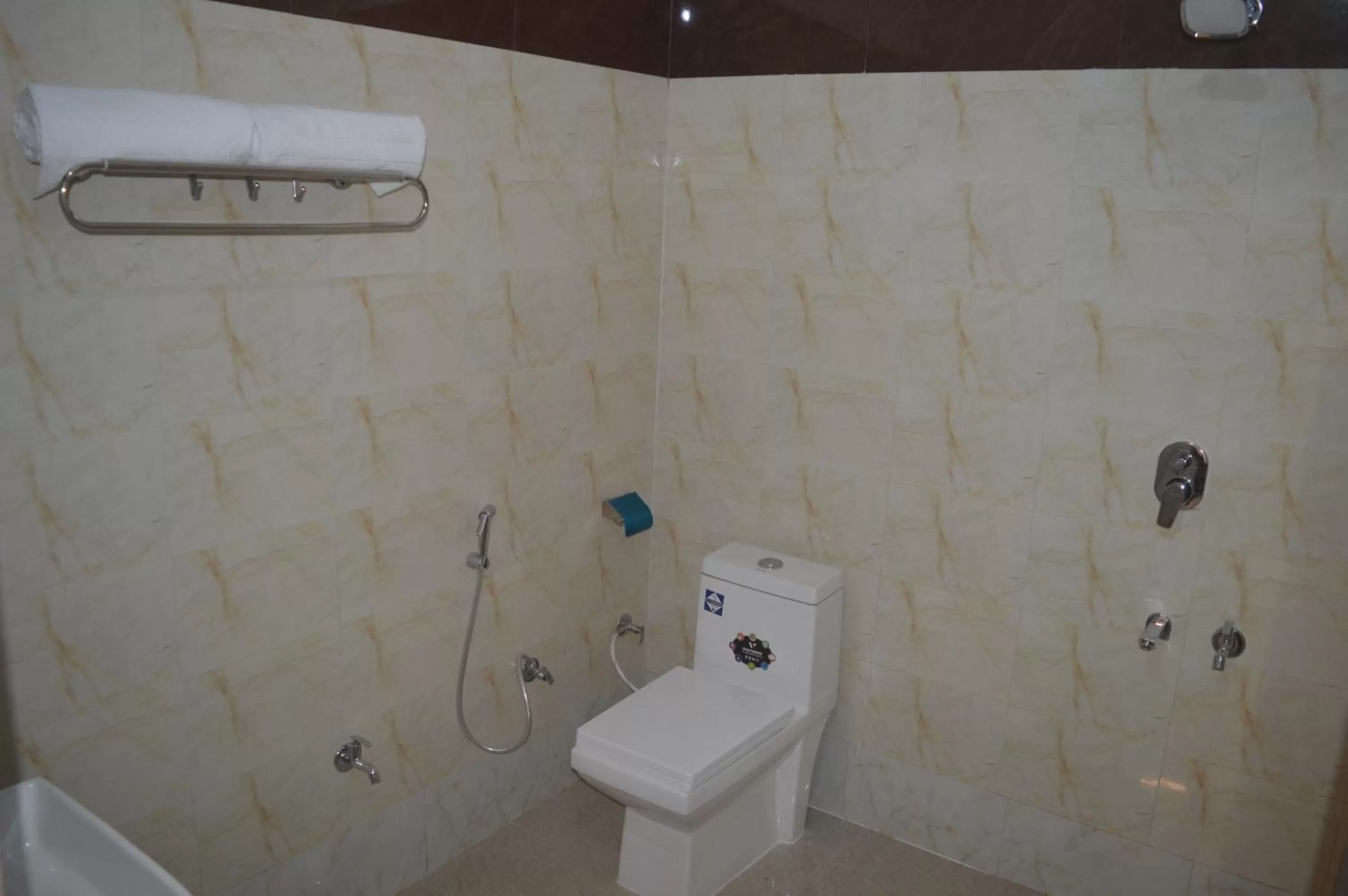 Restaurant/places to eat in Kyarki Resort