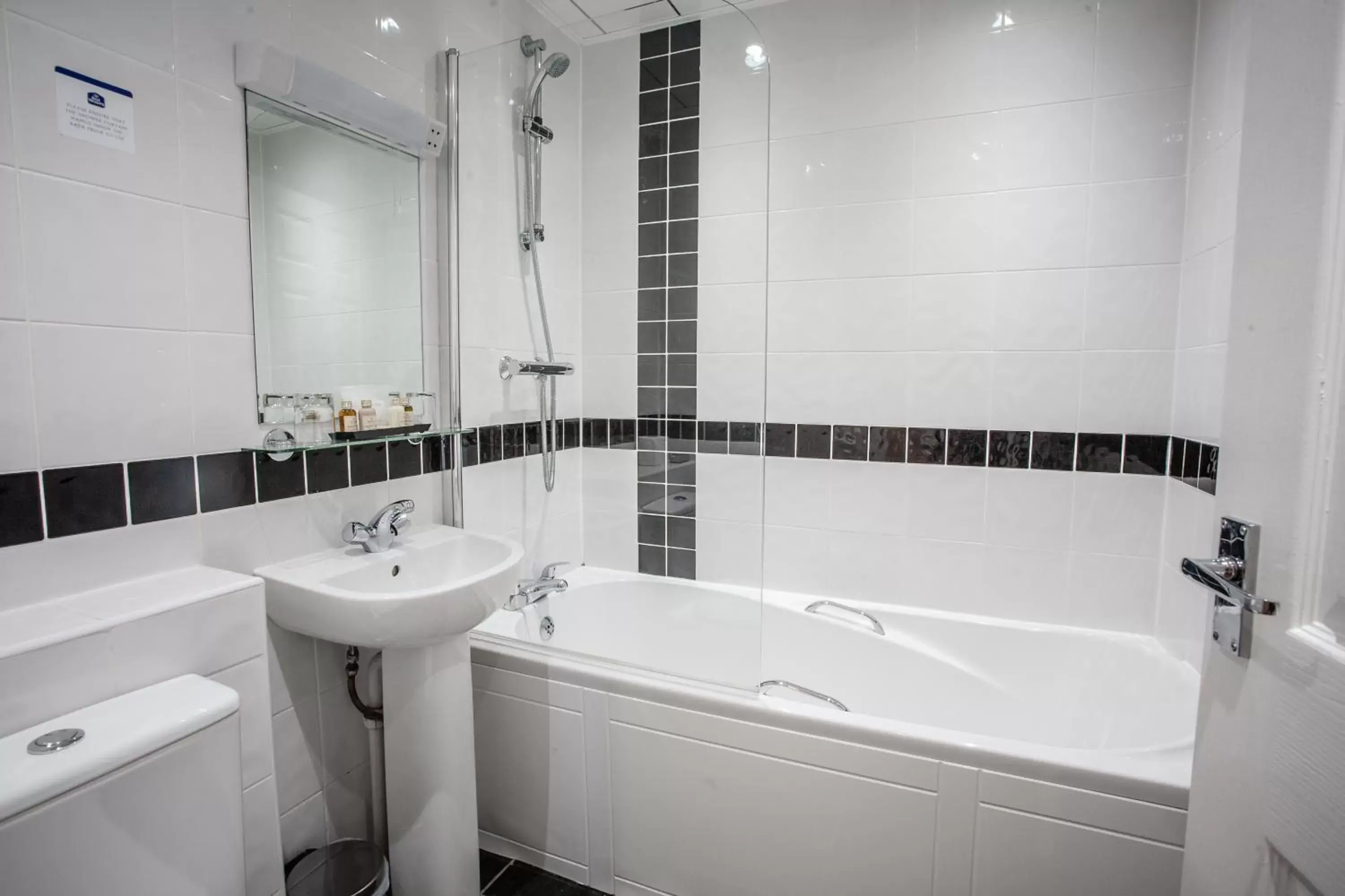 Bathroom in Glendower Hotel BW Signature Collection