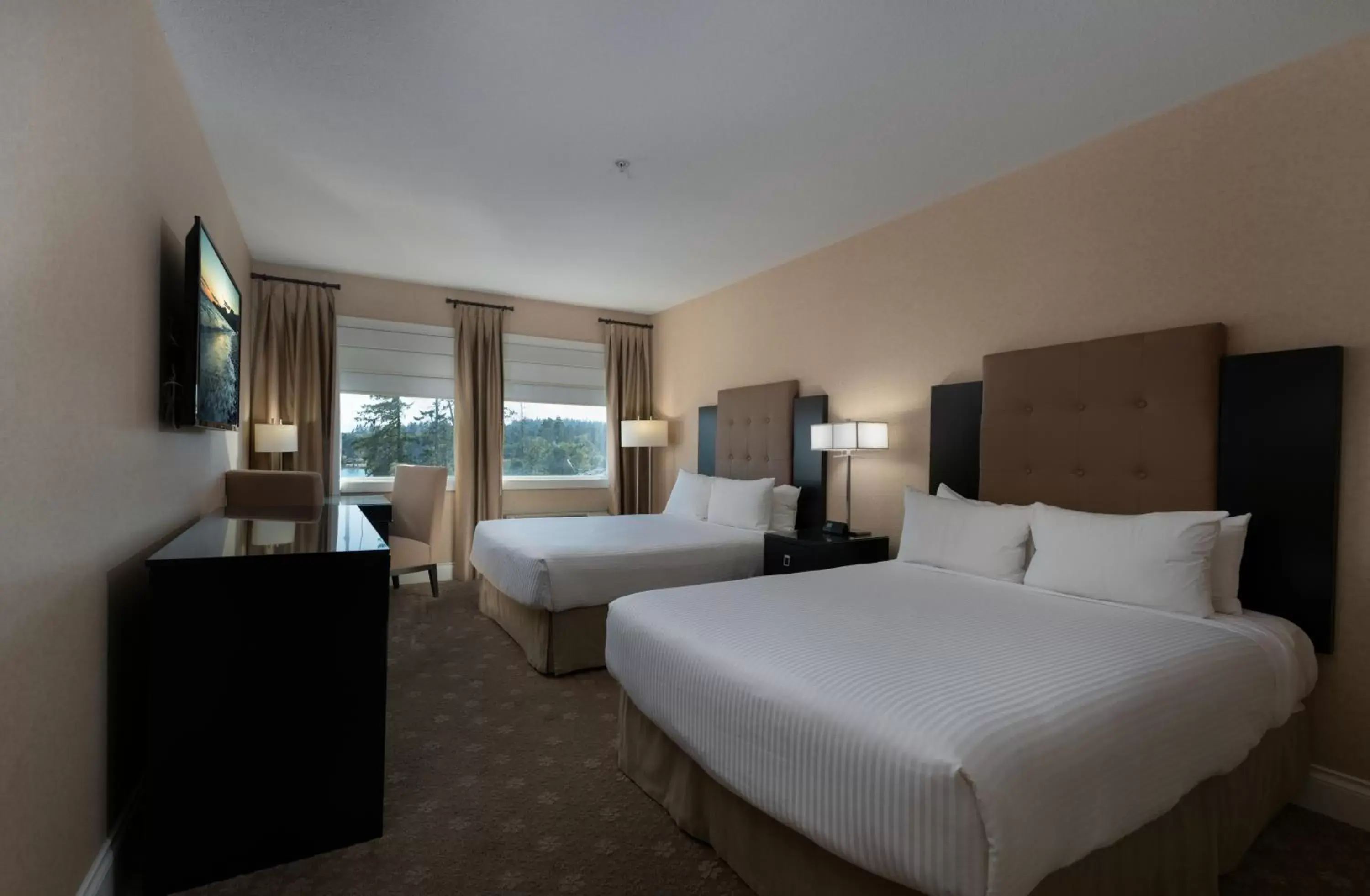 Bed in Prestige Oceanfront Resort, WorldHotels Luxury
