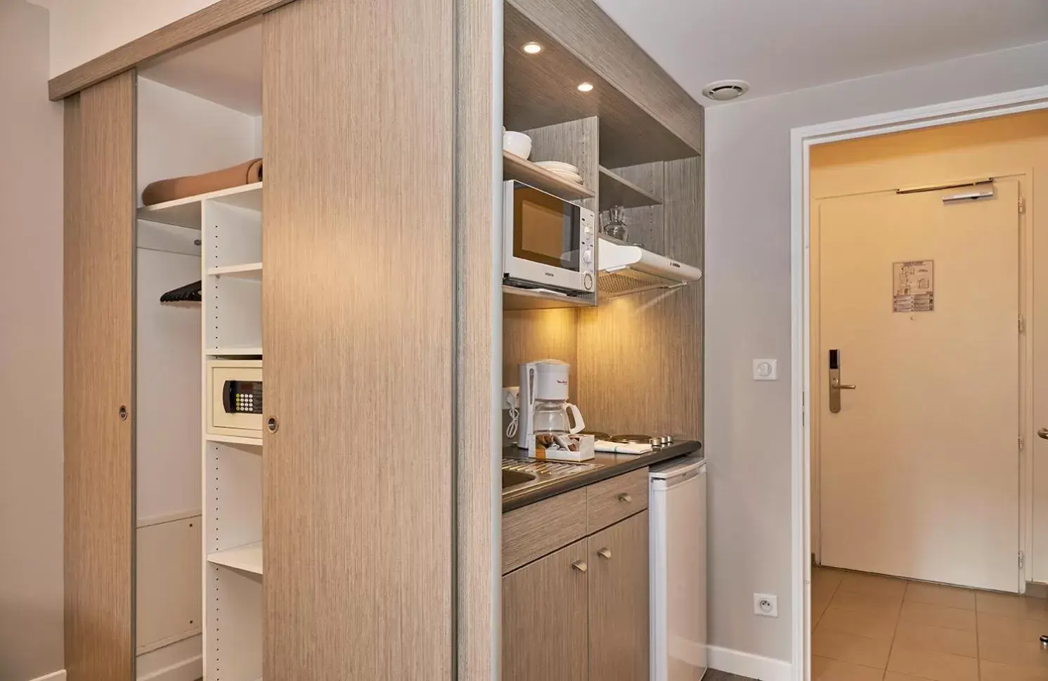 Studio (2 Adults) in Résidence Château du Mée Studio (2 Adults) in Résidence Château du Mée