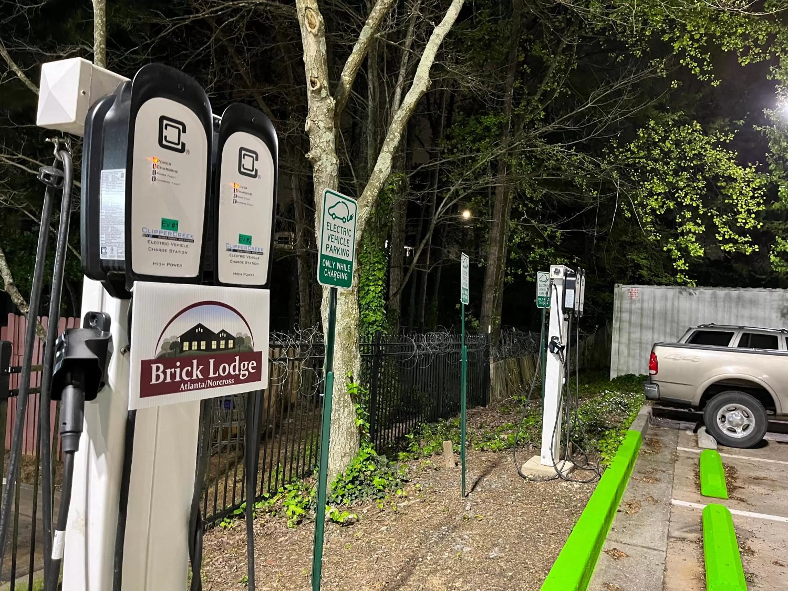 Parking in Brick Lodge Atlanta/Norcross